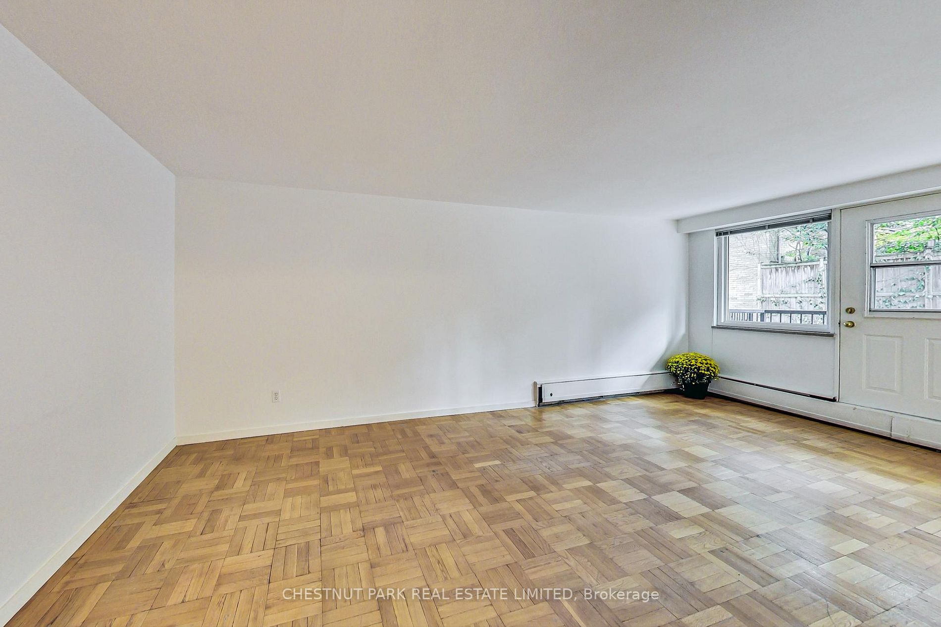 158 Crescent Rd, #108