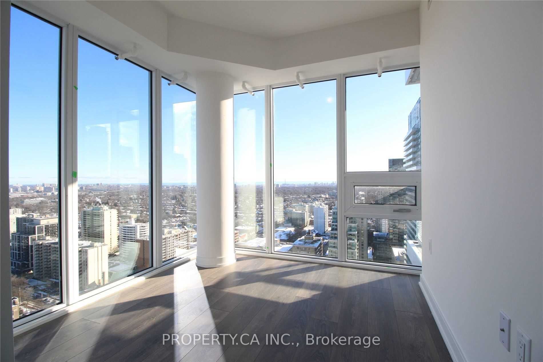 195 Redpath Avenue, #2204