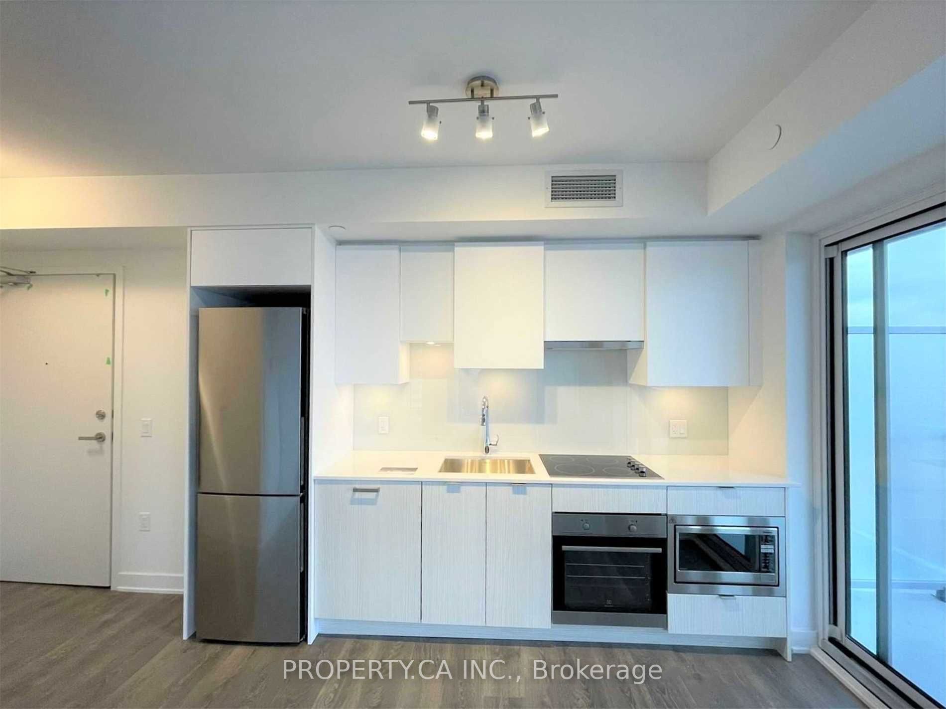 195 Redpath Avenue, #2204