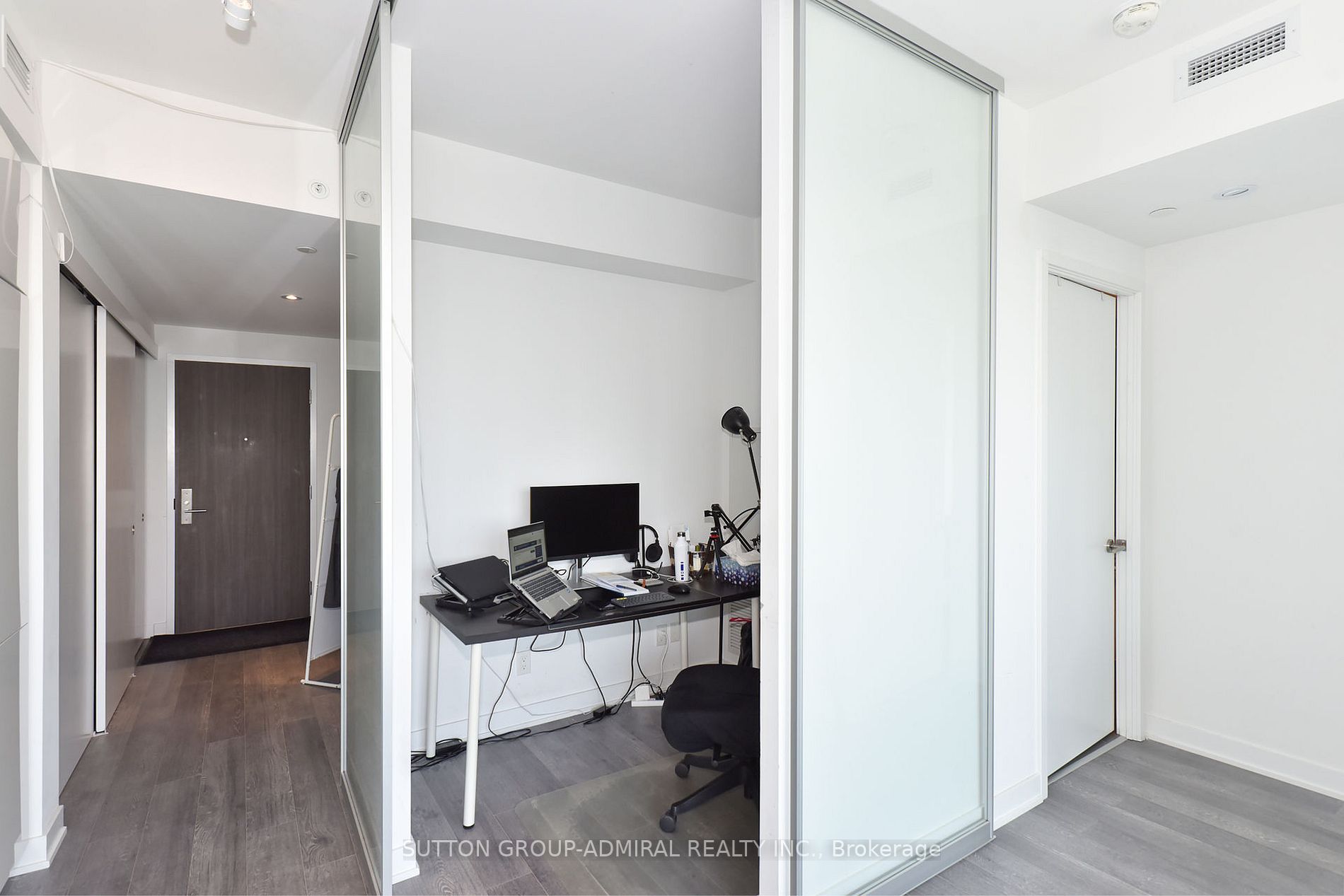 185 Roehampton Avenue, #2706