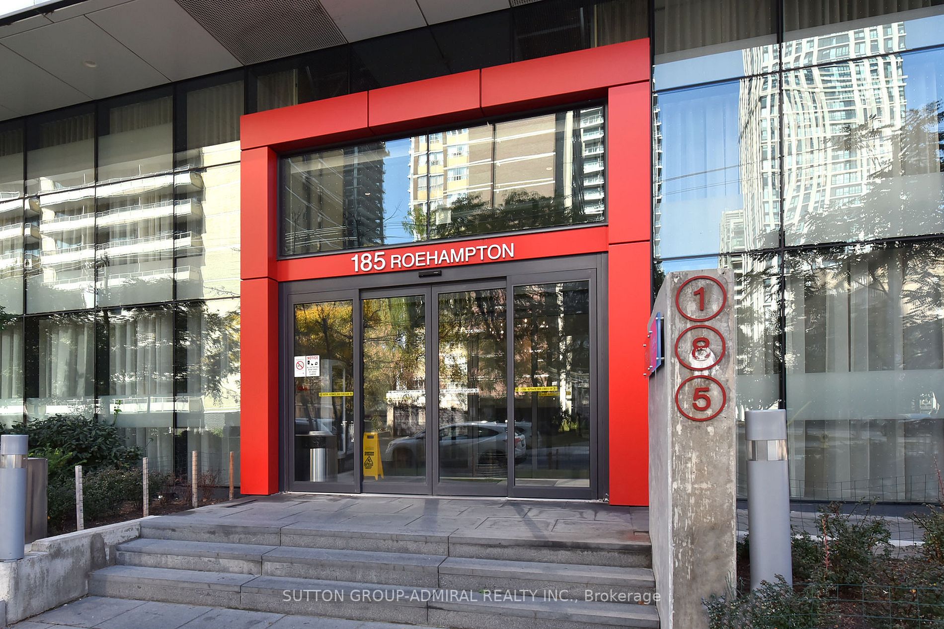 185 Roehampton Avenue, #2706