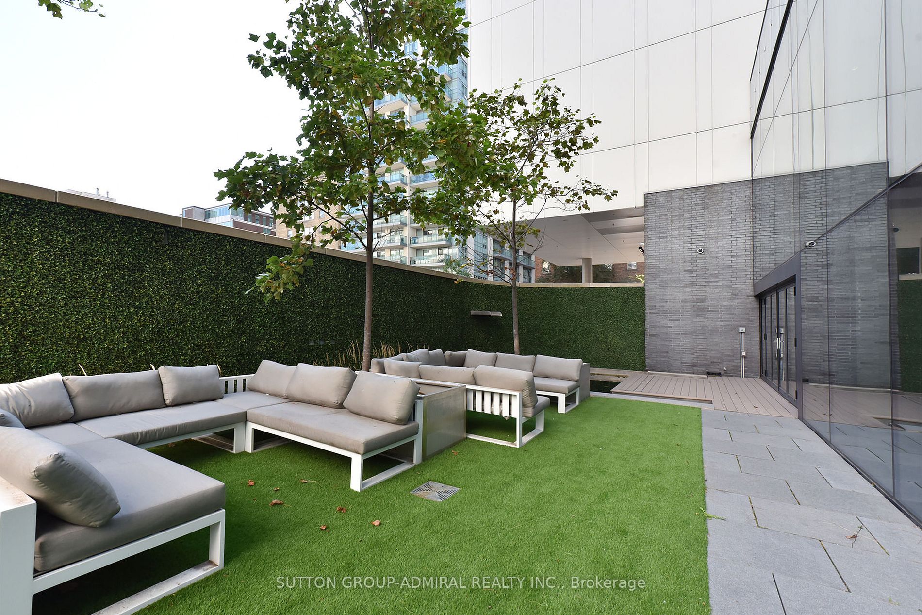 185 Roehampton Avenue, #2706