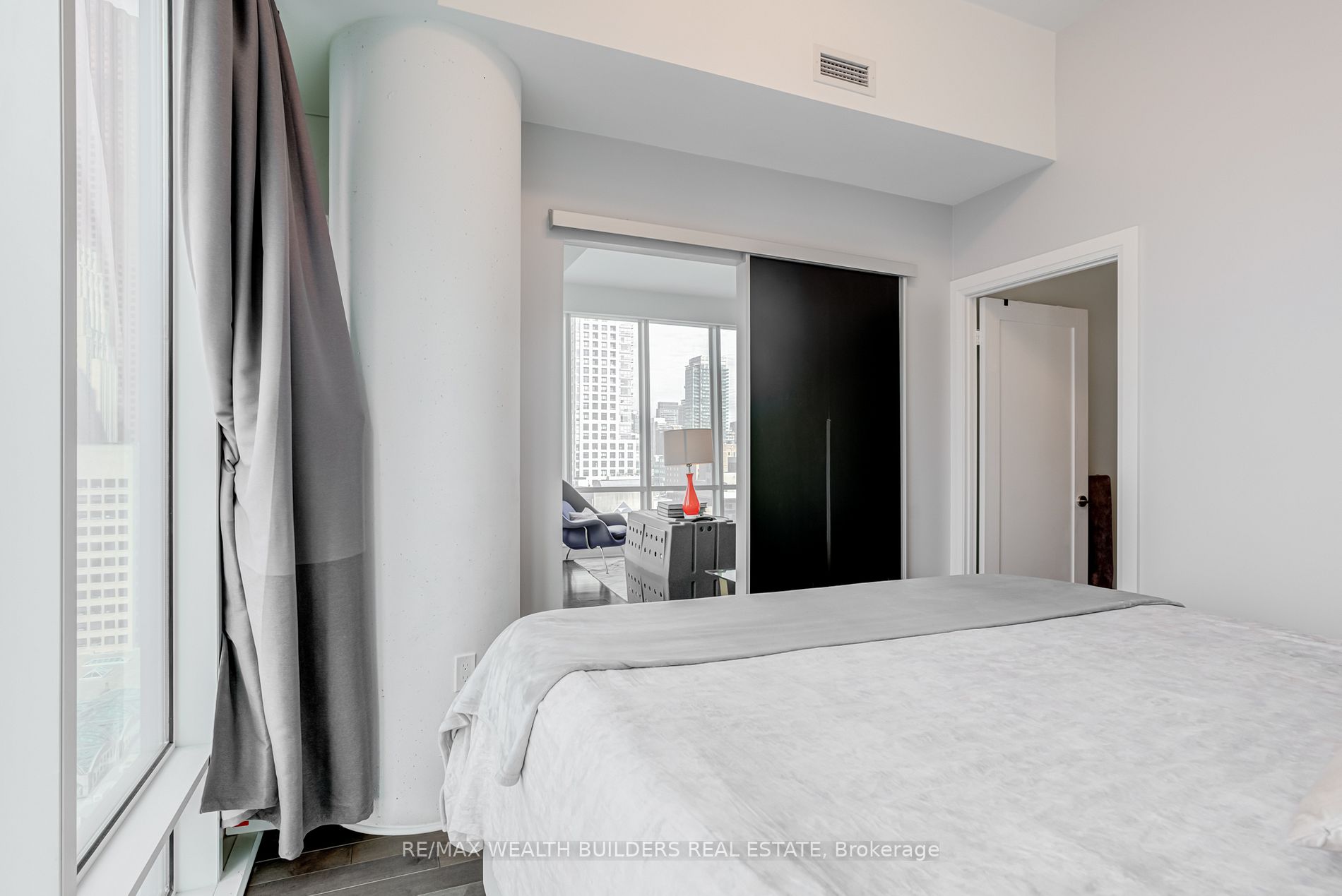 8 The Esplanade, #2105