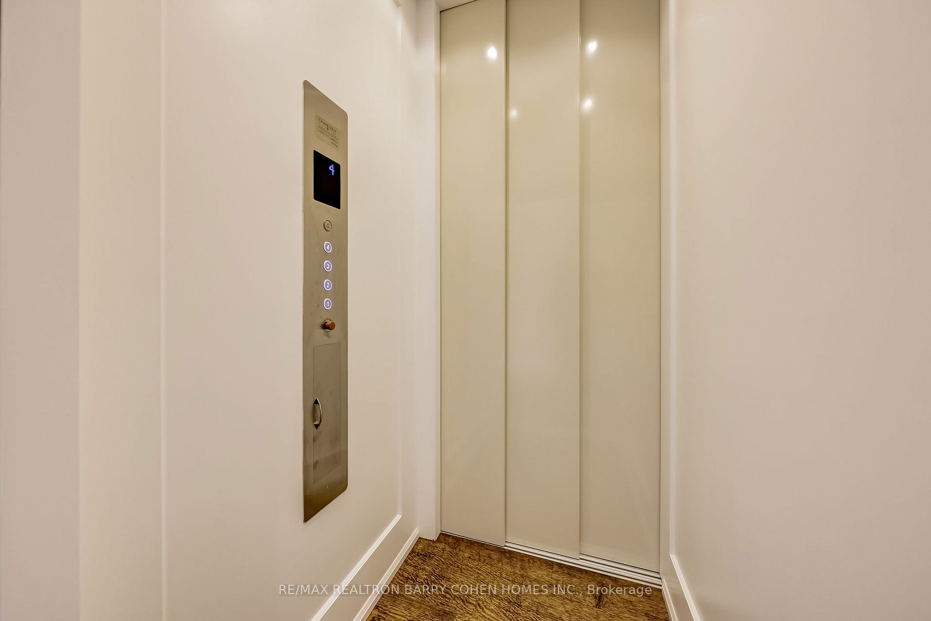 189 Old Yonge St