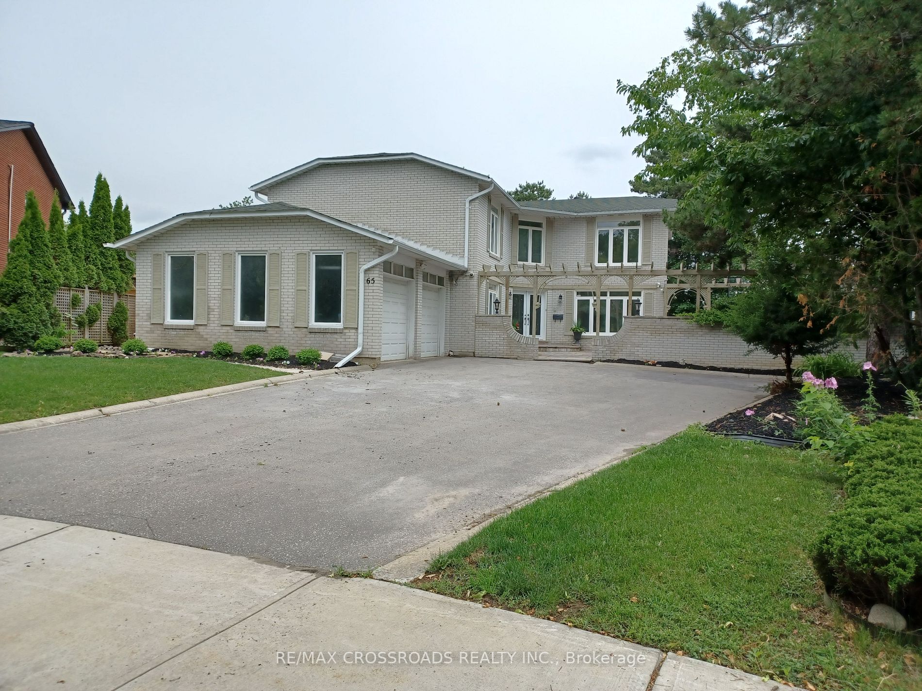 65 Ames Circle