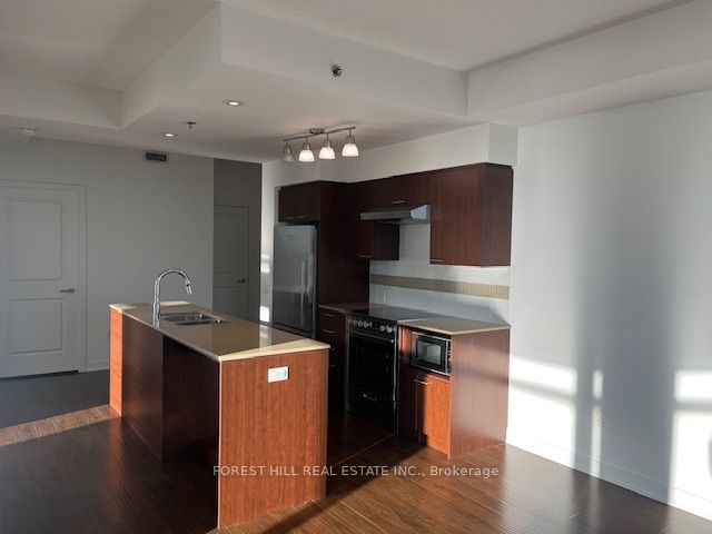 320 Tweedsmuir Ave, #2207