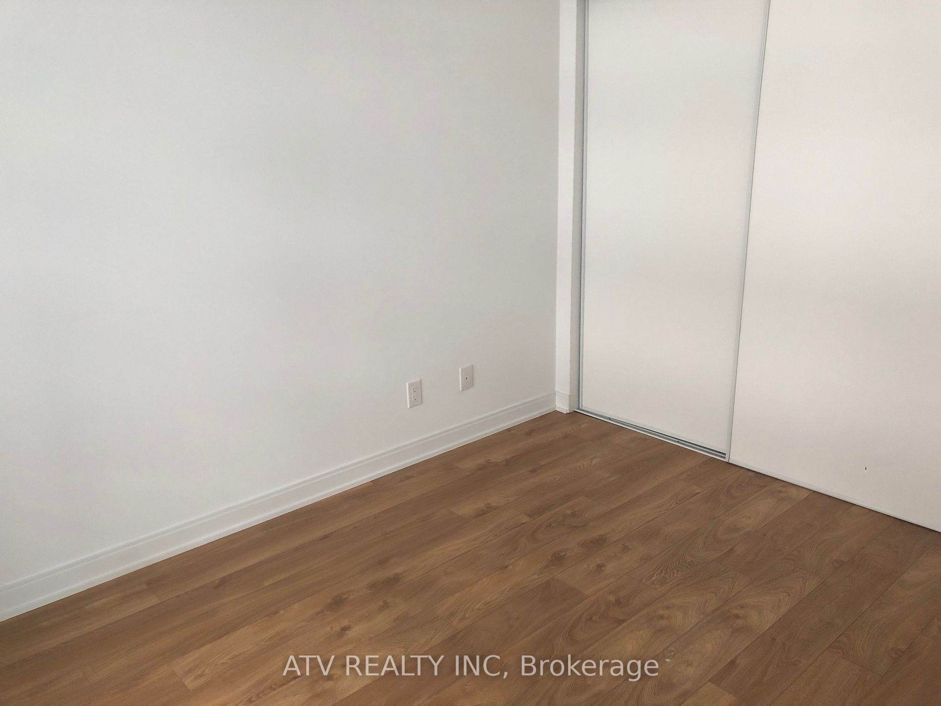 50 Charles St E, #2607