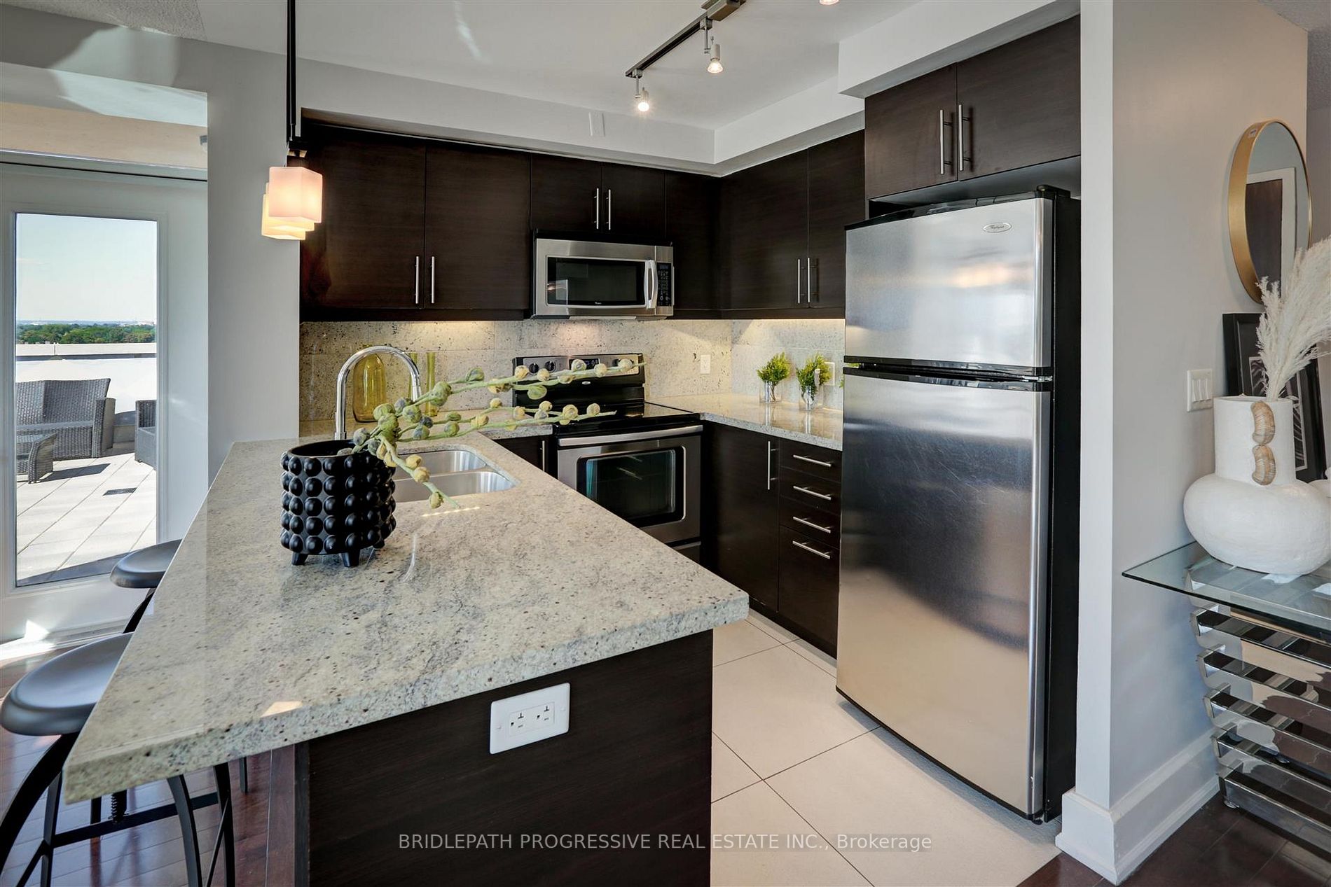 676 Sheppard Ave E, #707