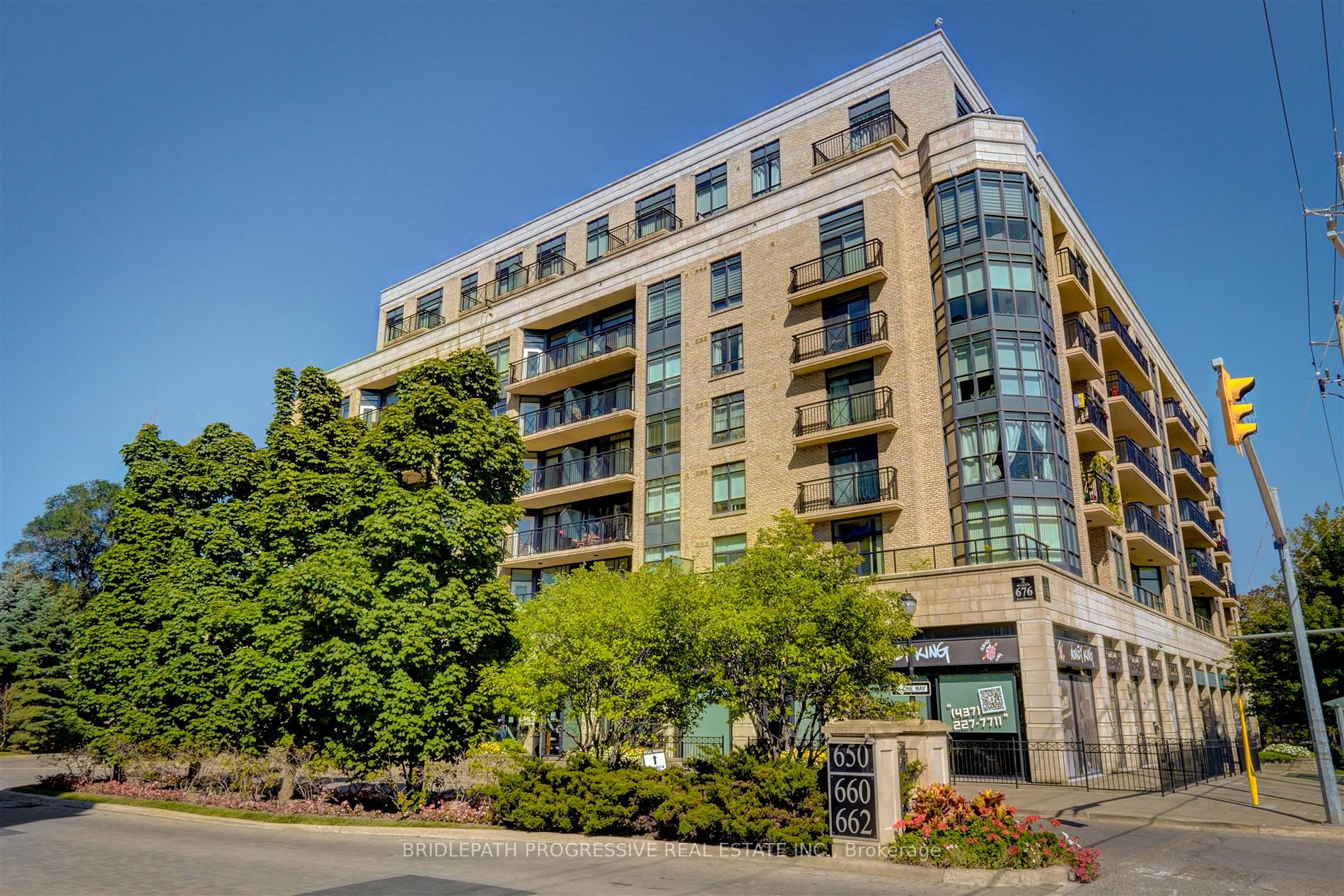 676 Sheppard Ave E, #707