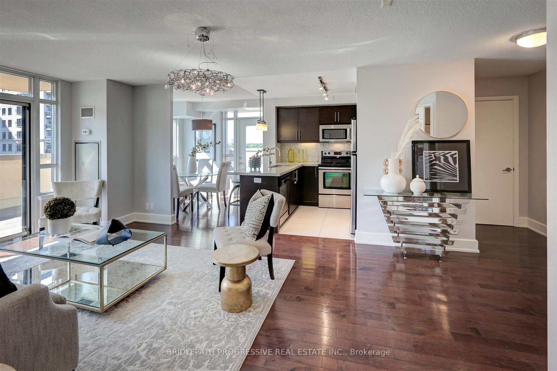 676 Sheppard Ave E, #707