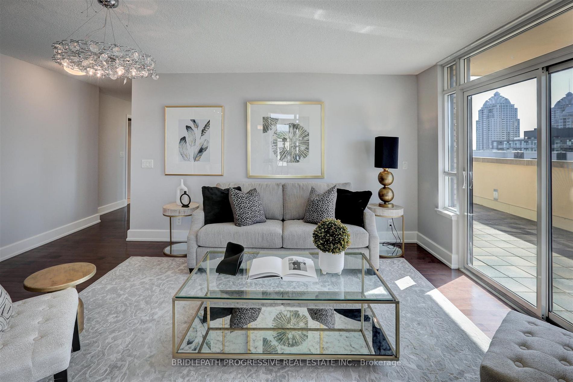 676 Sheppard Ave E, #707