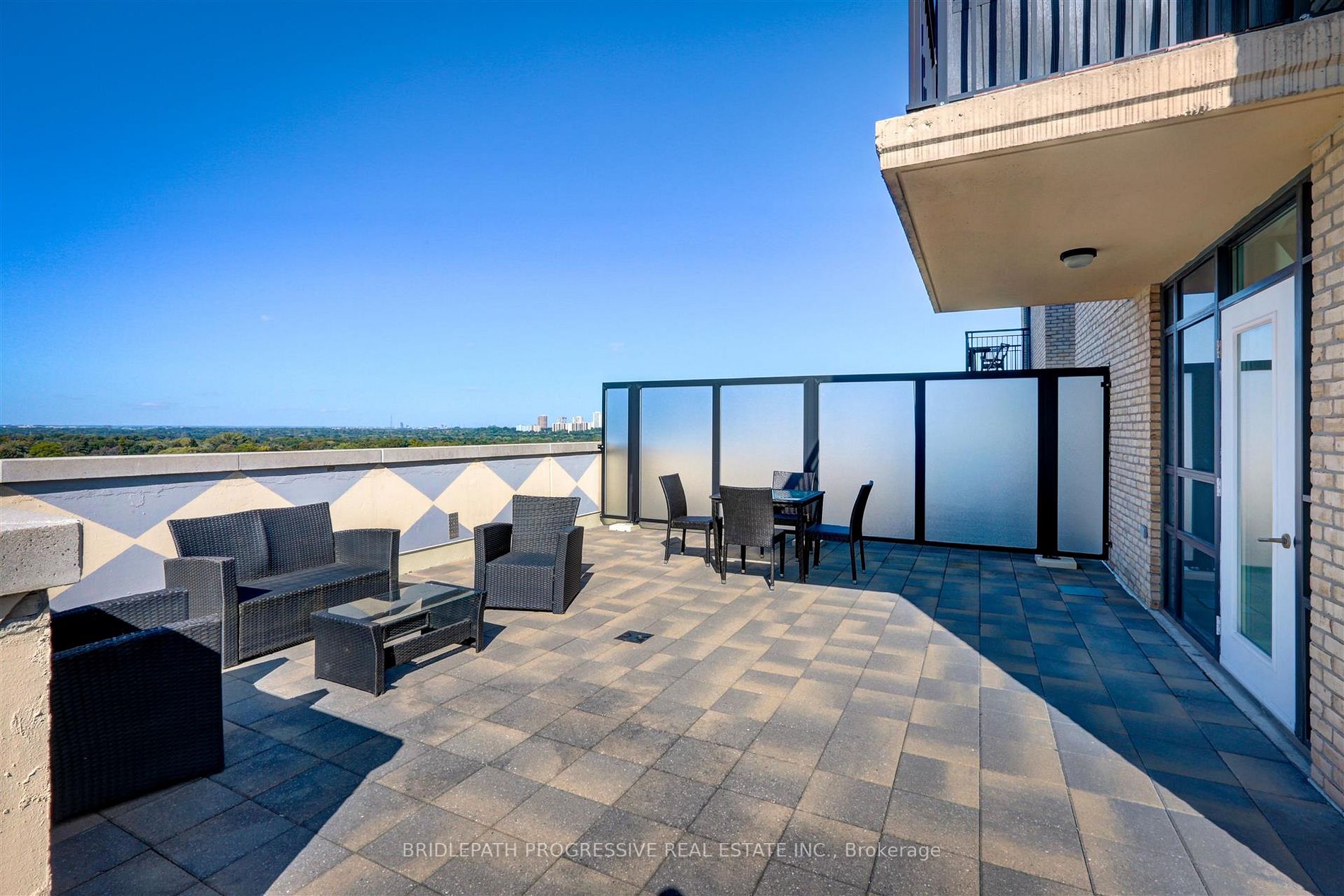 676 Sheppard Ave E, #707