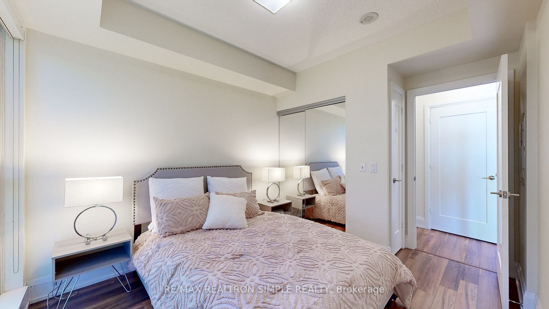 120 Harrison Garden Blvd, #1032