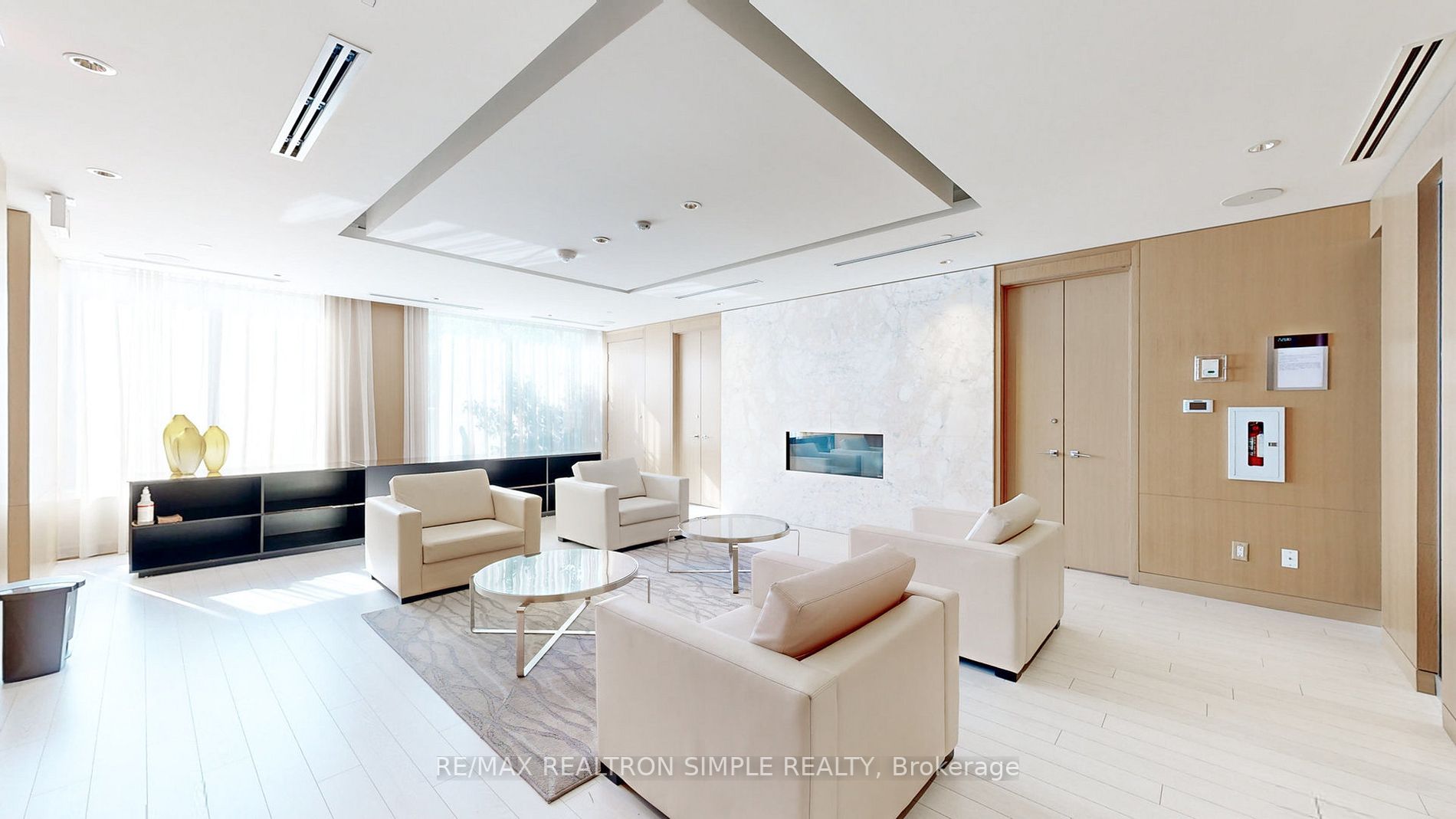 120 Harrison Garden Blvd, #1032