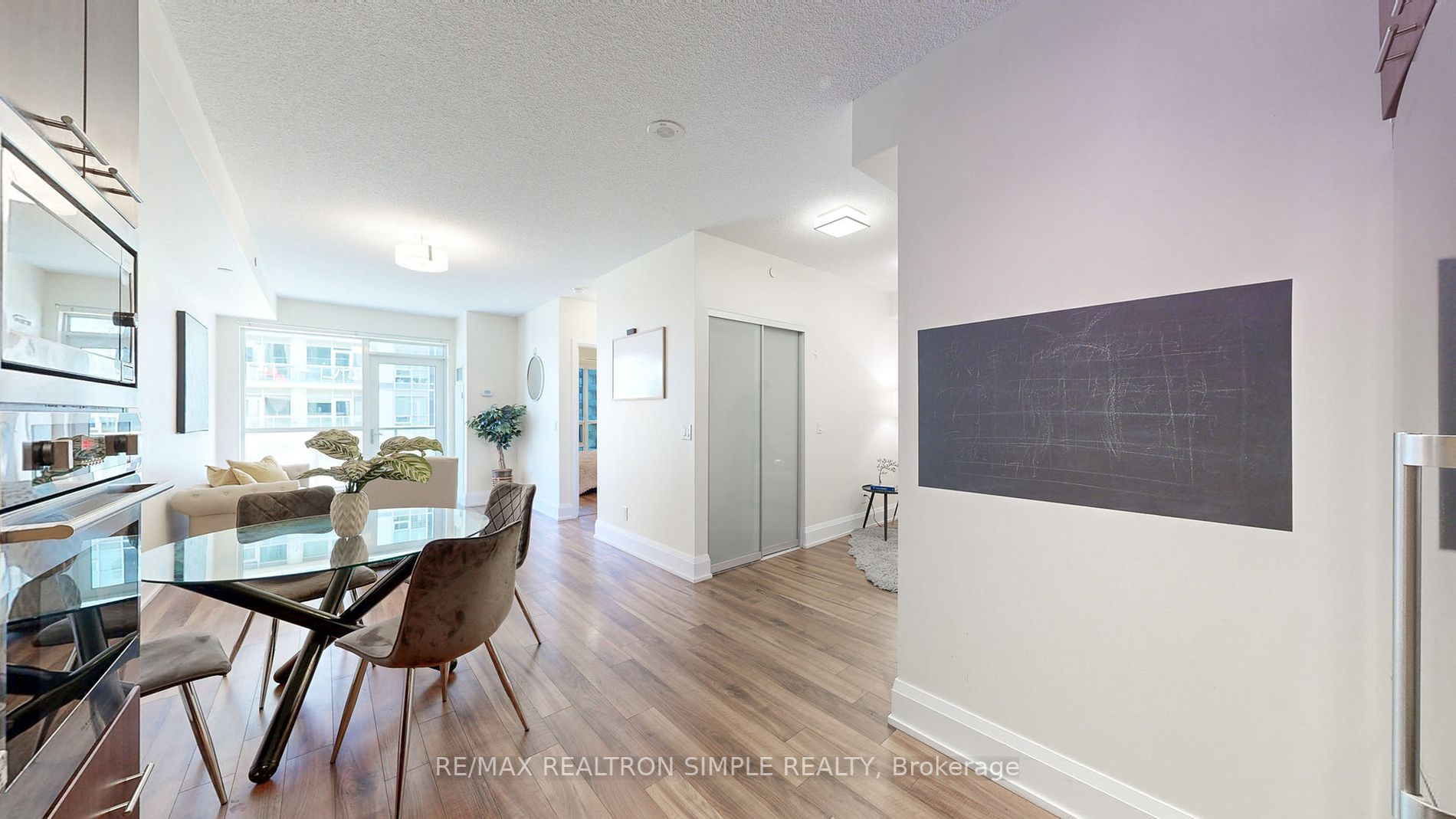 120 Harrison Garden Blvd, #1032