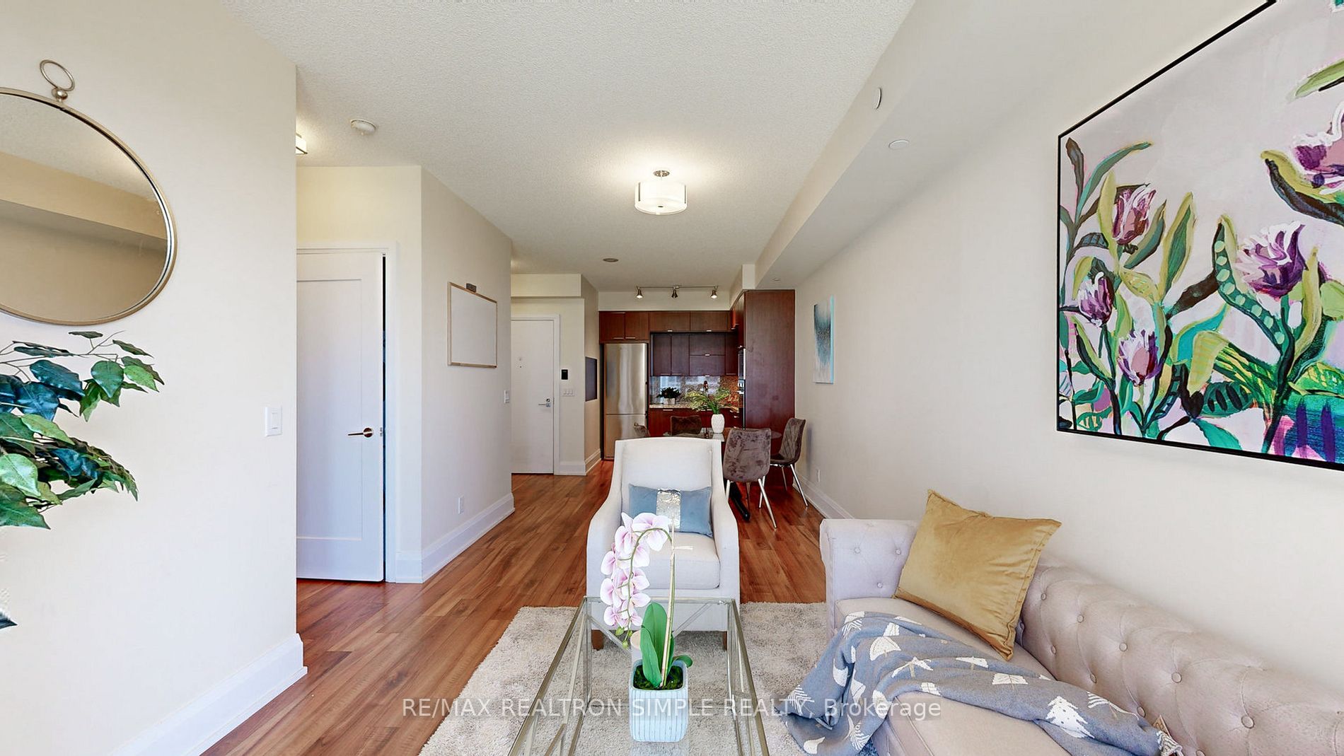 120 Harrison Garden Blvd, #1032
