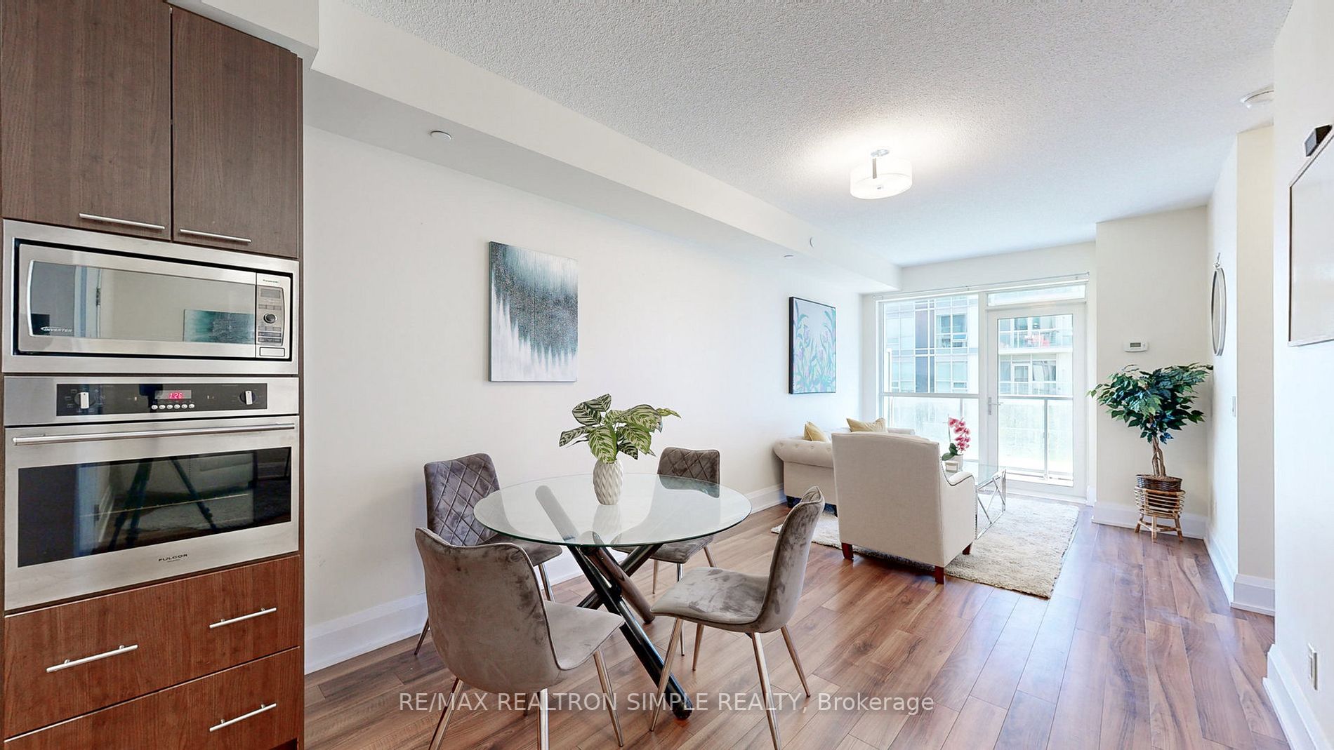 120 Harrison Garden Blvd, #1032