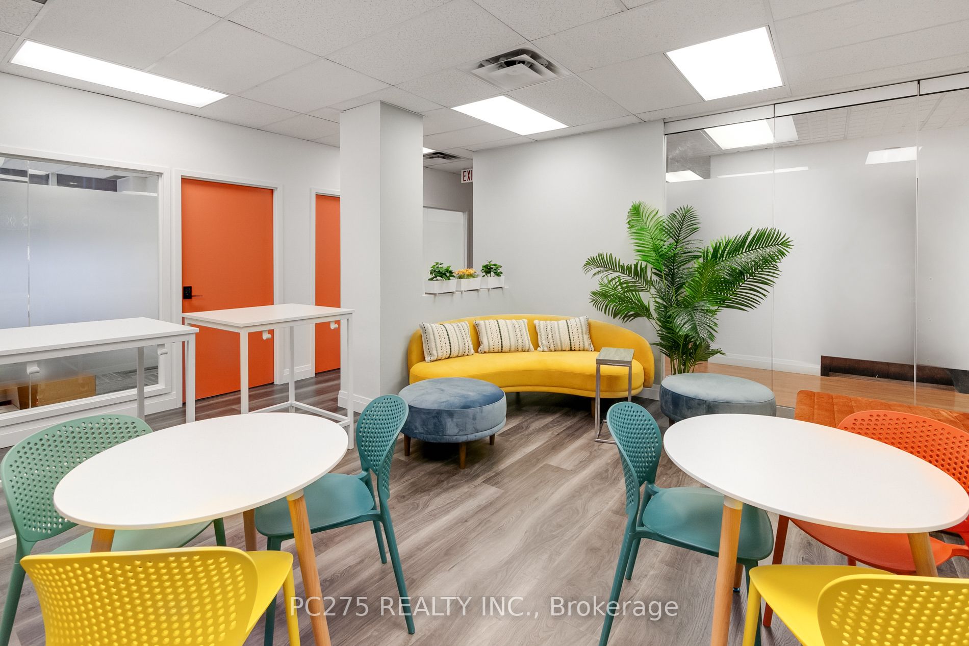 120 Eglinton Ave E, #11-D