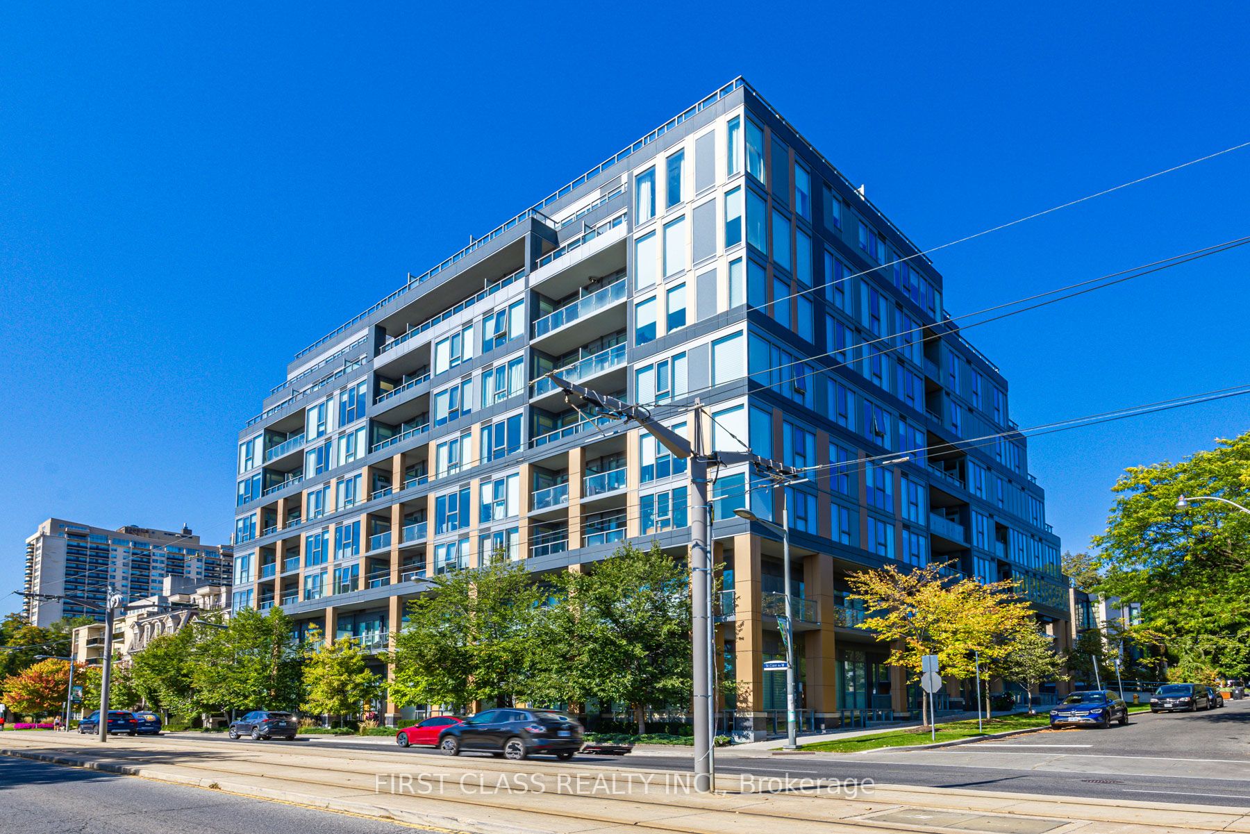 6 Parkwood Ave, #501