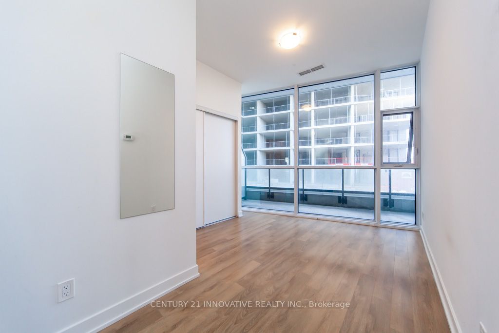 50 Ordnance Street #307
