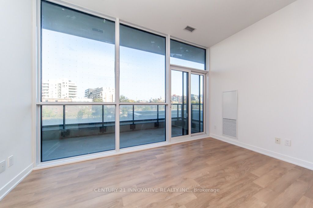 50 Ordnance Street #307