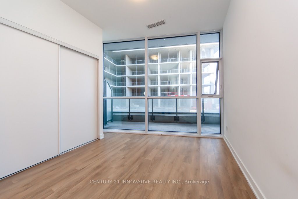 50 Ordnance Street #307