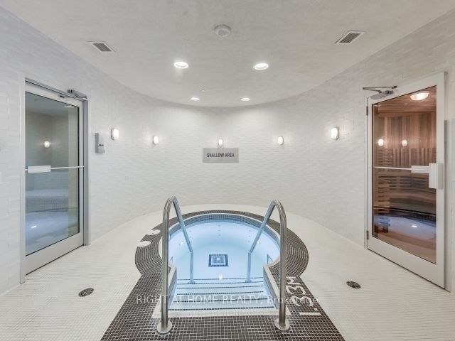 12 York St, #3002