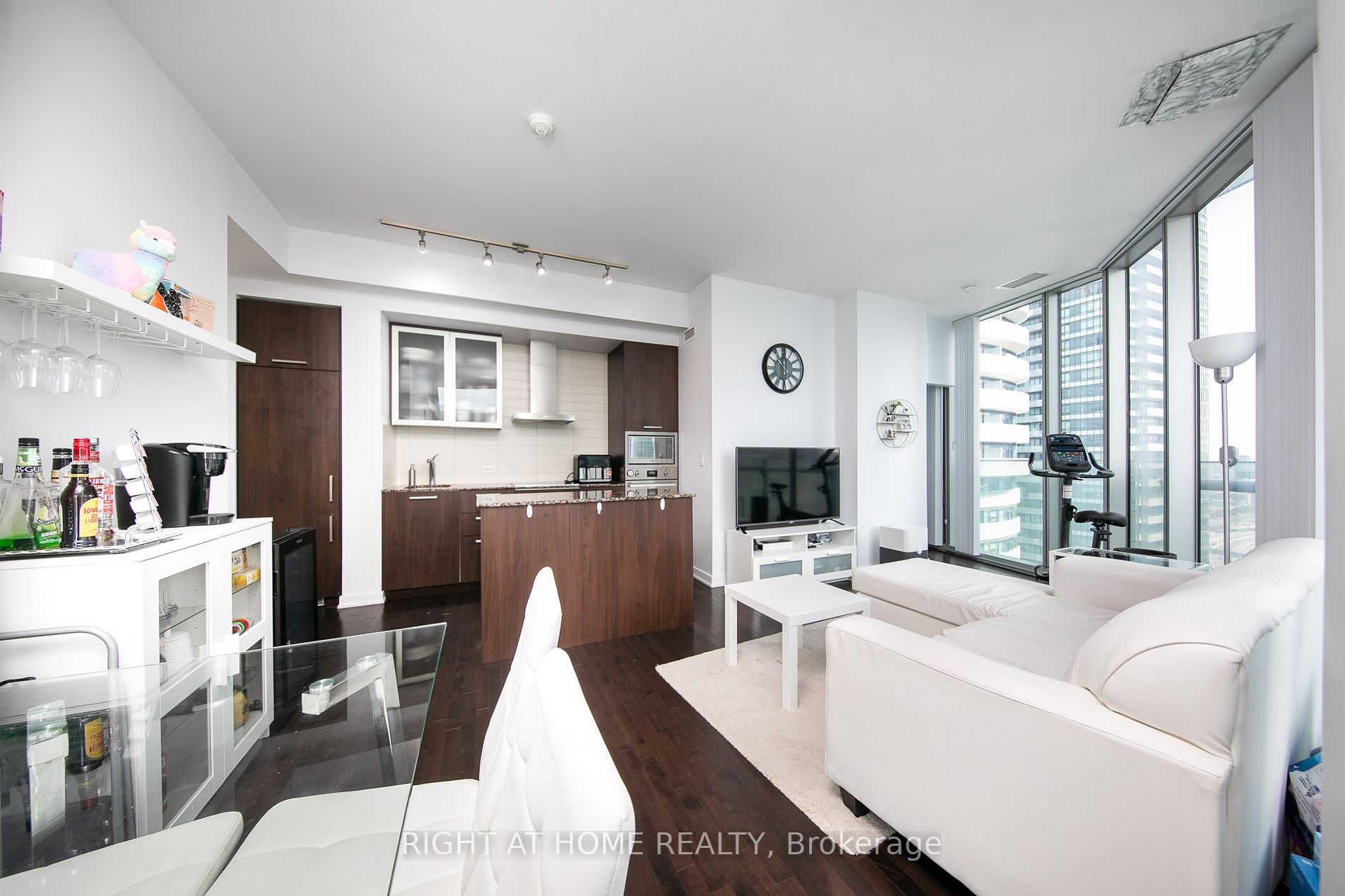 12 York St, #3002