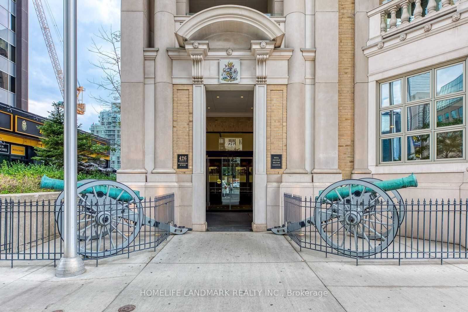 426 University Avenue #1602