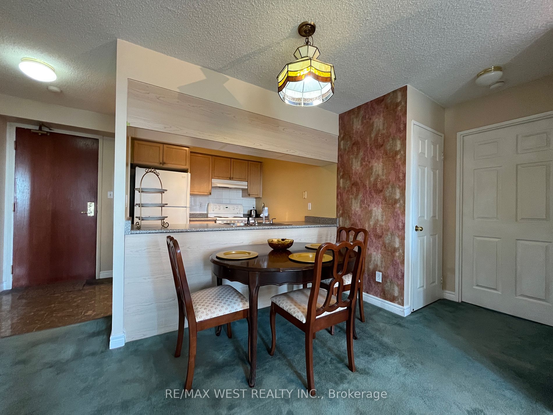 28 Empress Ave, #1716