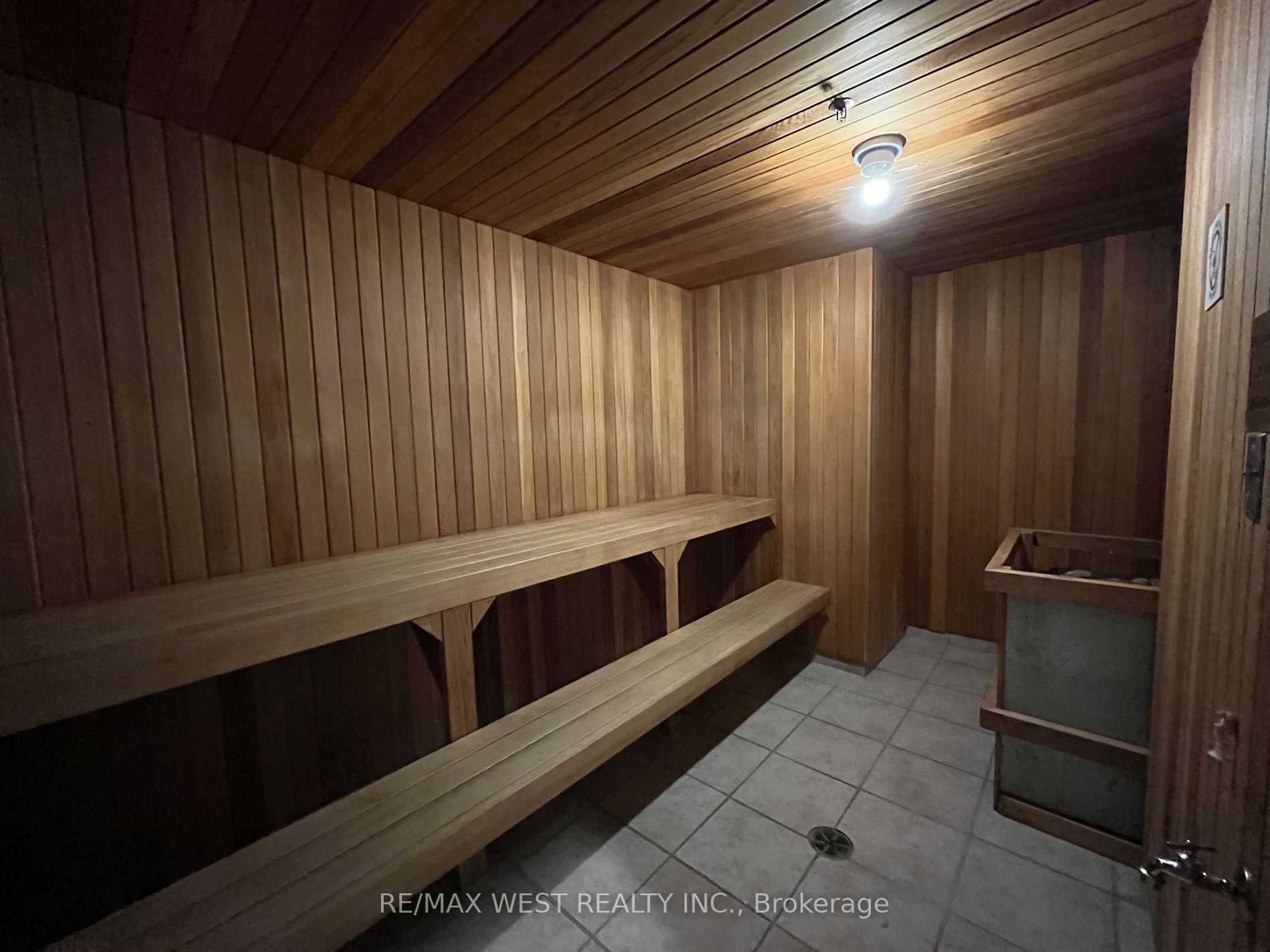 28 Empress Ave, #1716