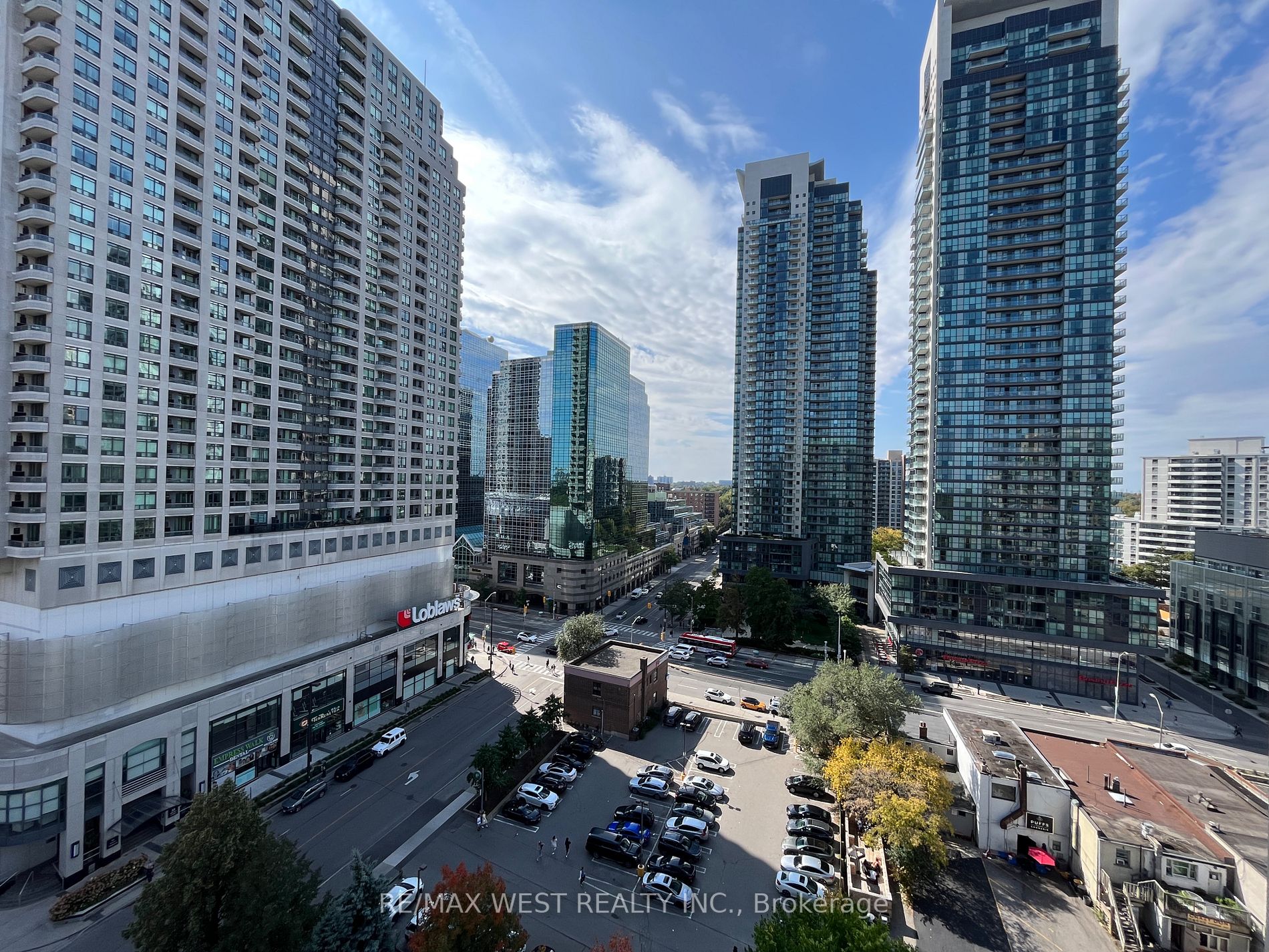 28 Empress Ave, #1716