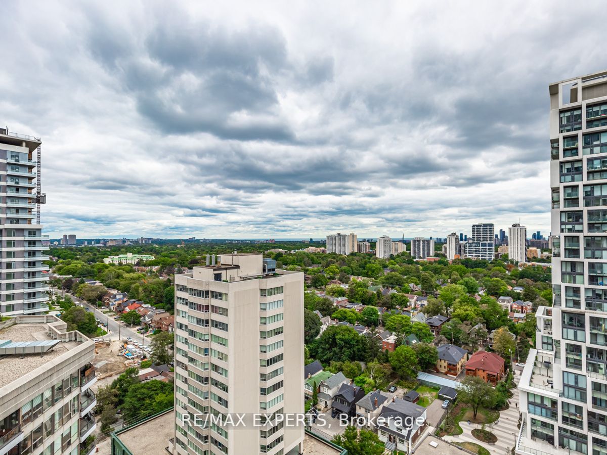 2181 Yonge St, #2212