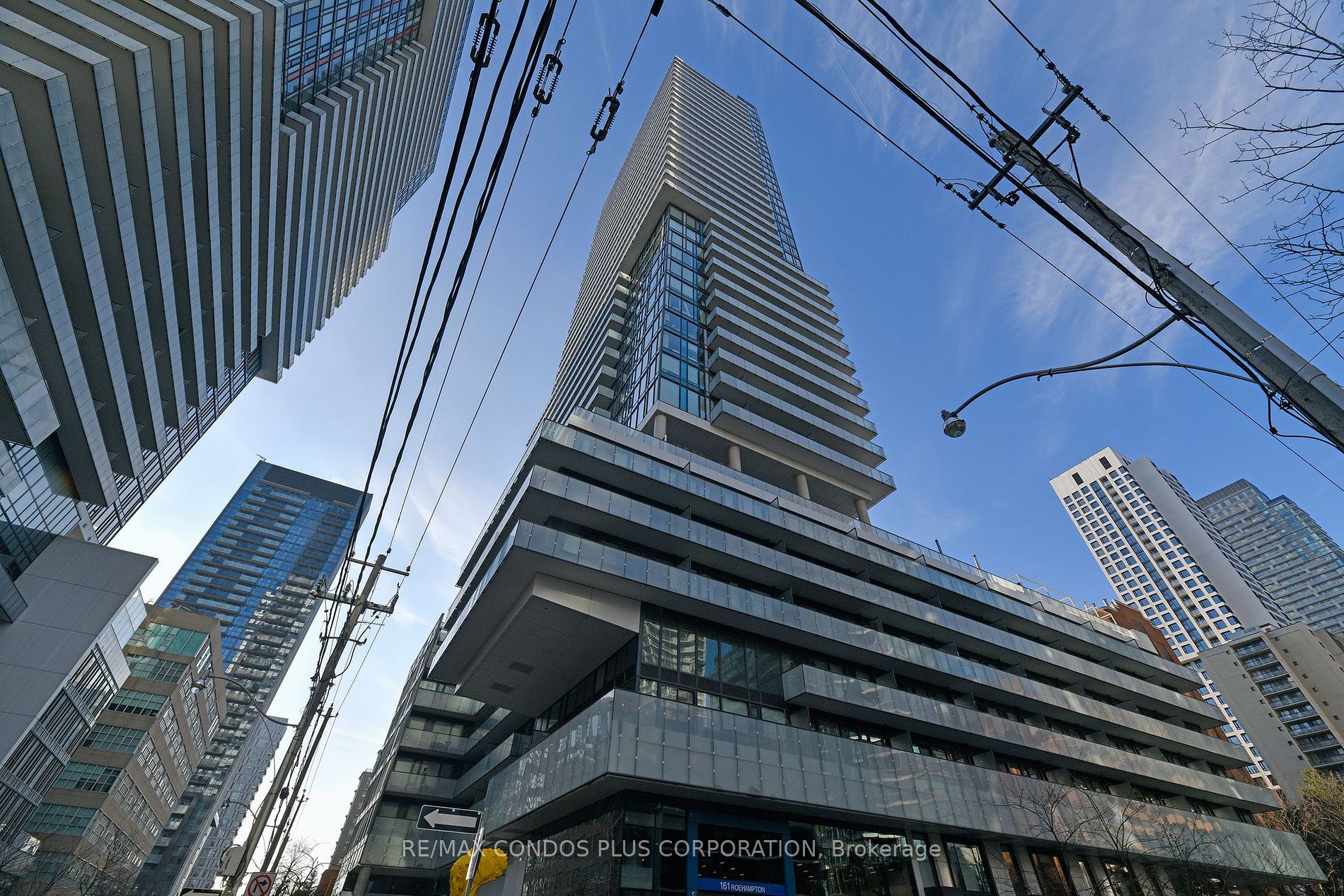 161 Roehampton Ave, #233