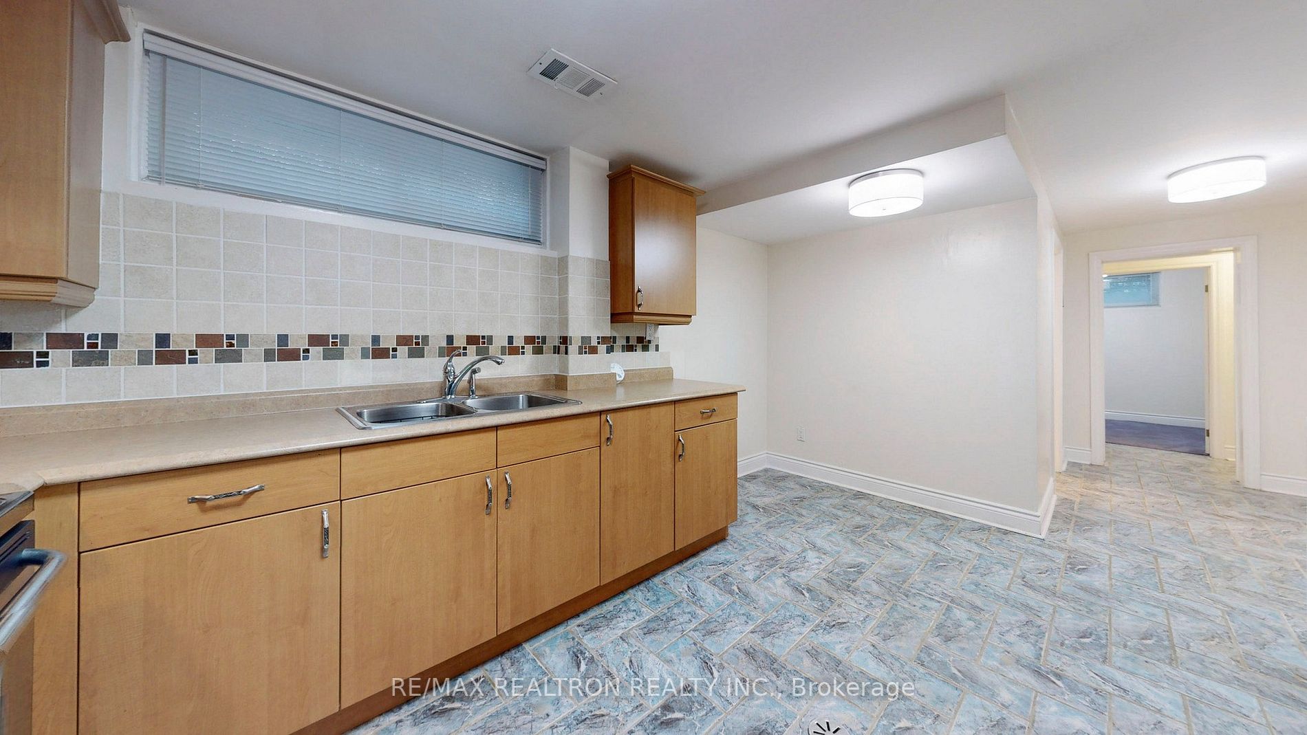 31 Whitelock Cres, ##bsmt