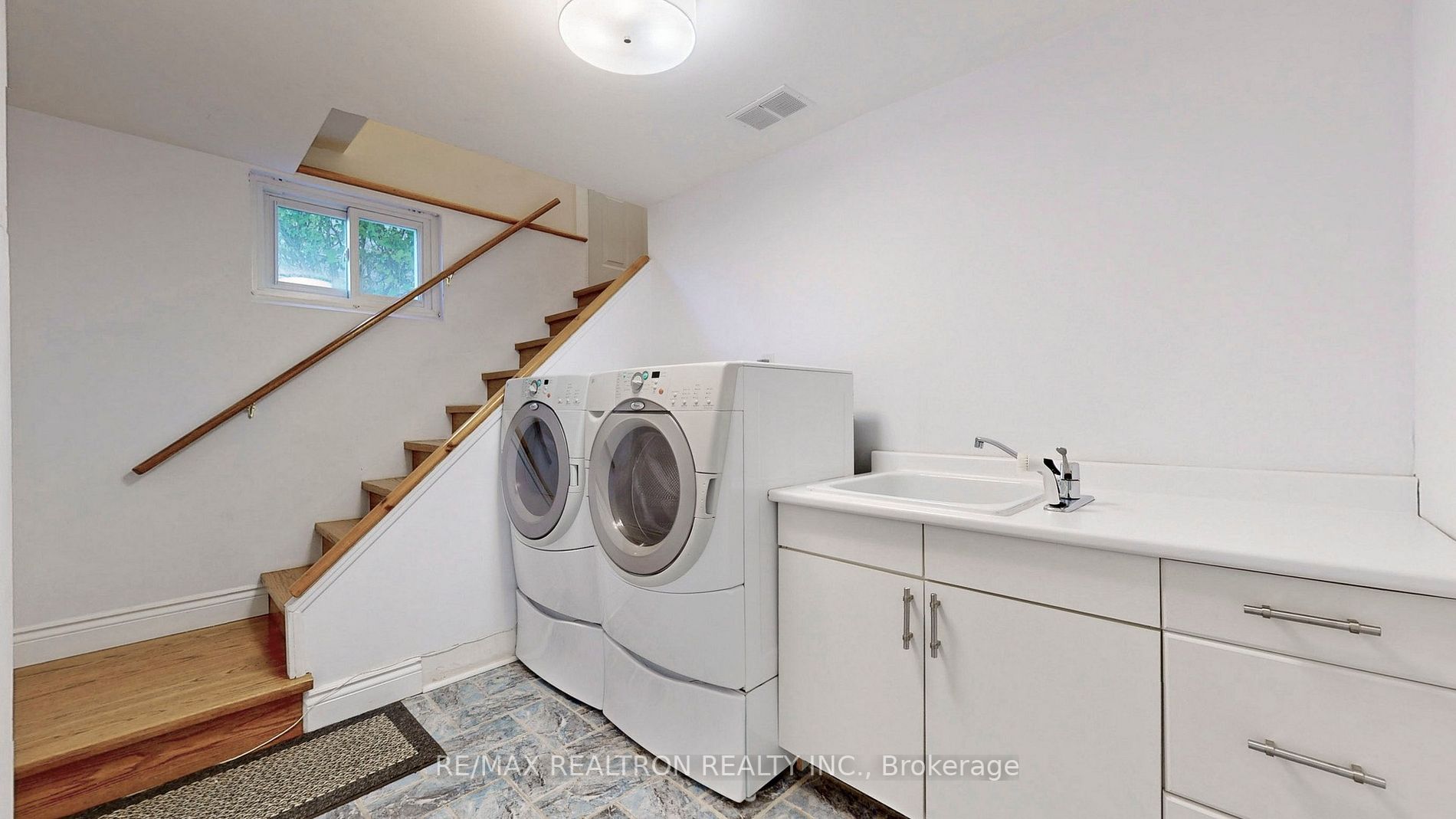 31 Whitelock Cres, ##bsmt