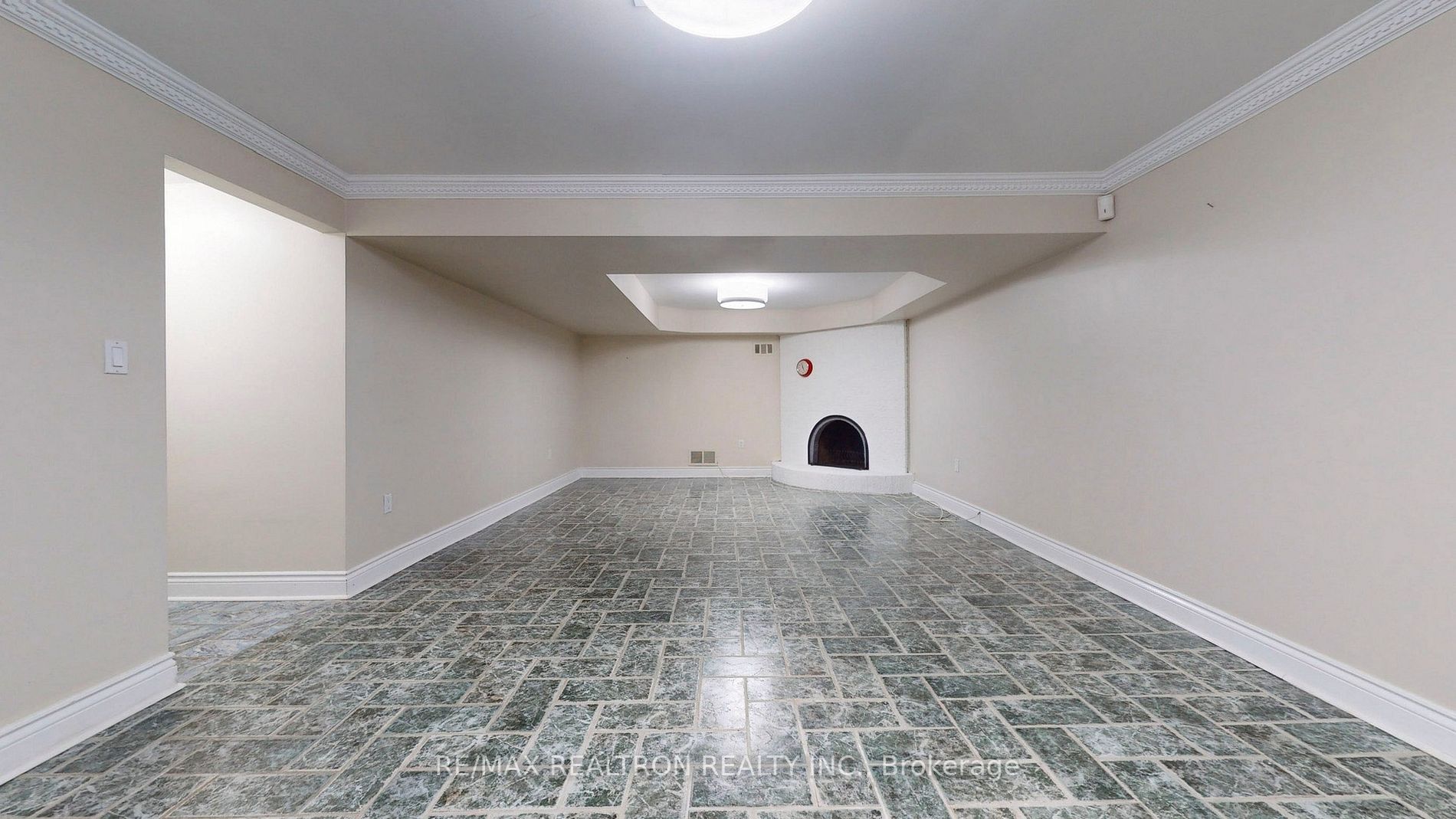 31 Whitelock Cres, ##bsmt