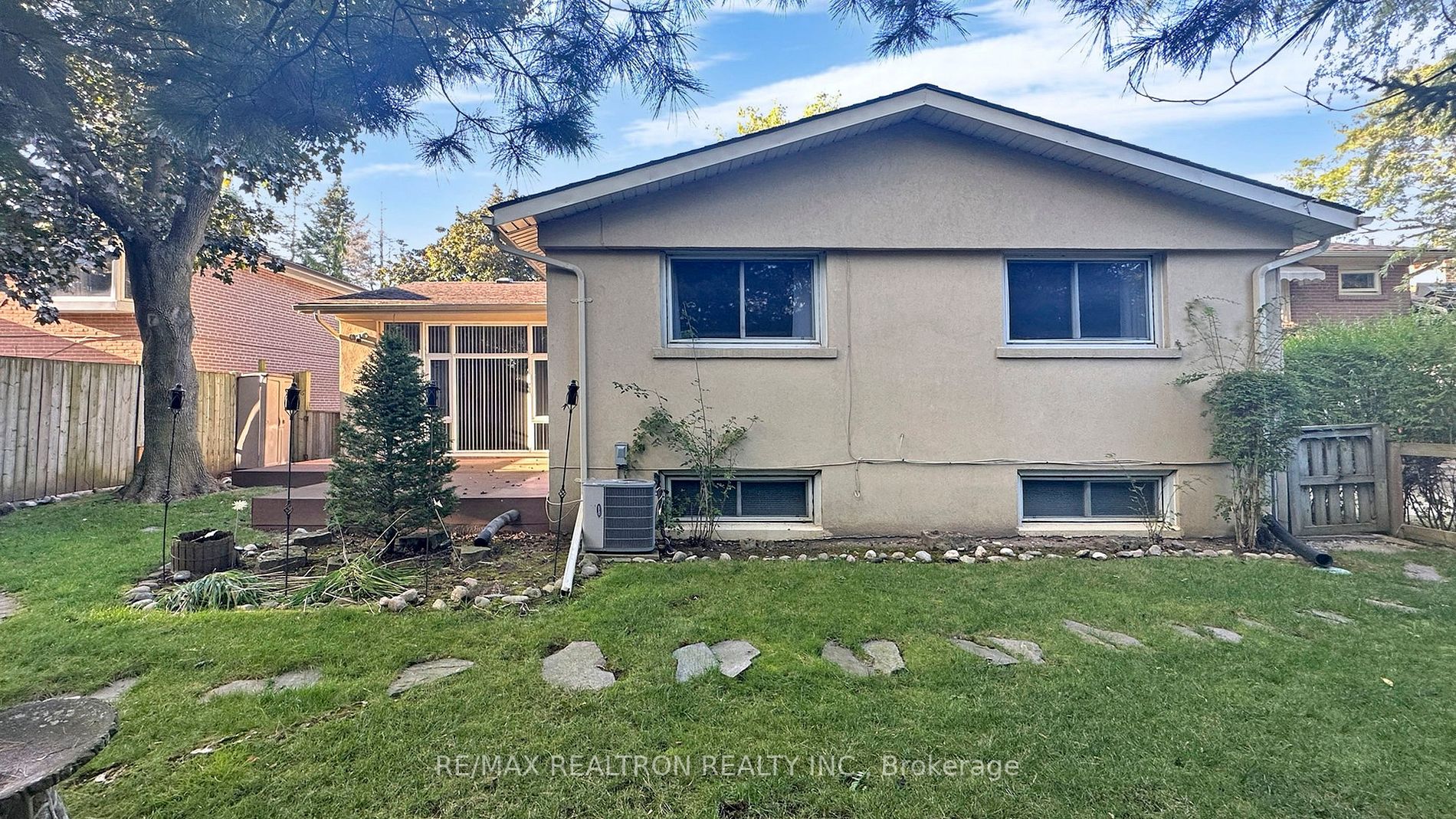 31 Whitelock Cres, ##bsmt