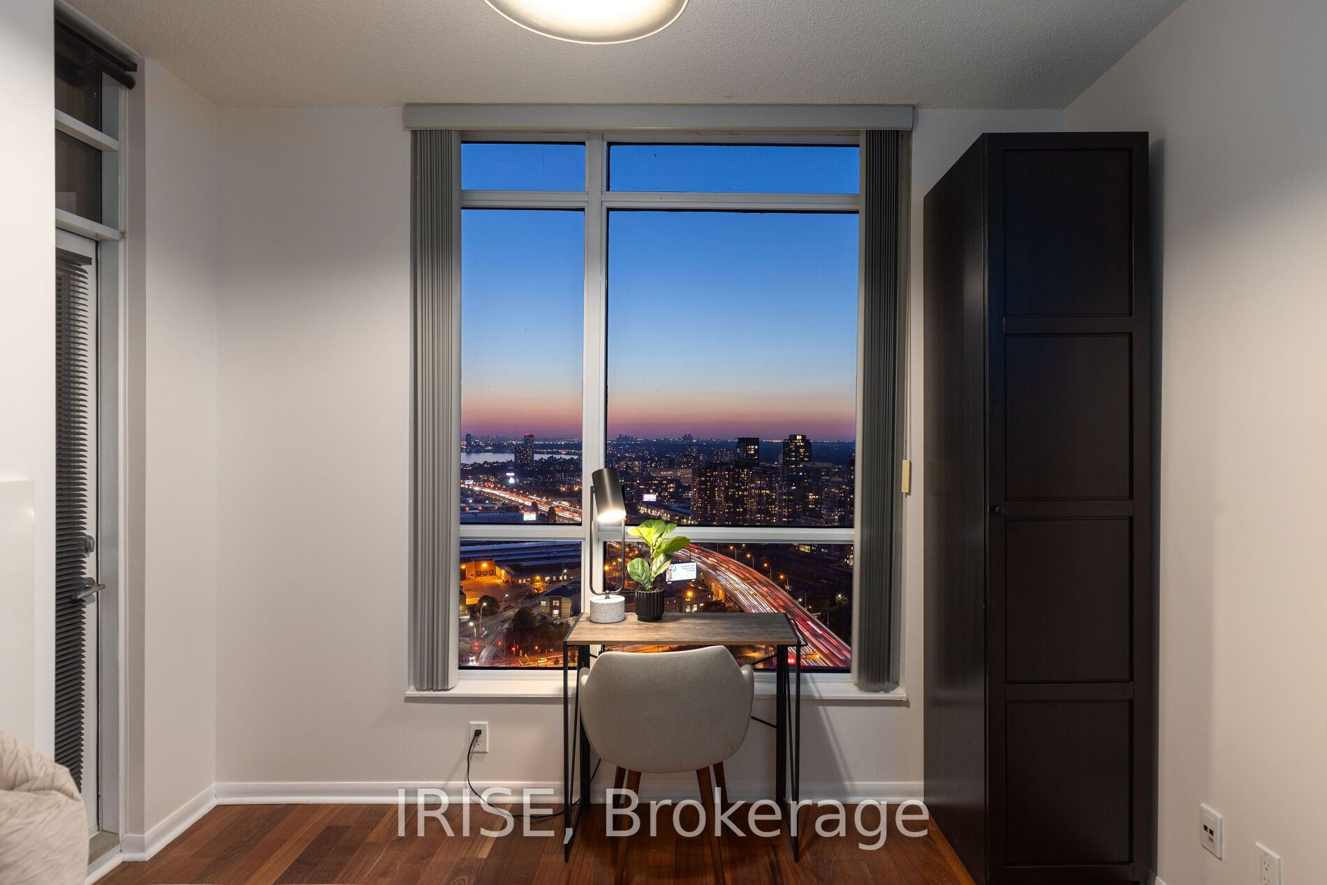 219 Fort York Blvd, #Lph01