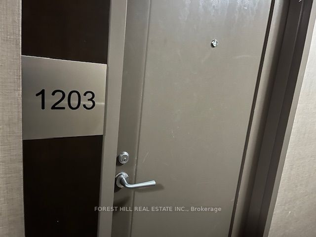 320 Tweedsmuir Ave, #1203