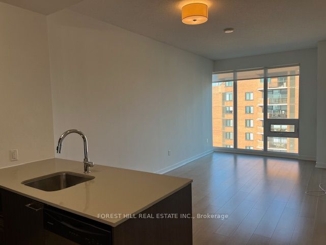320 Tweedsmuir Ave, #1203
