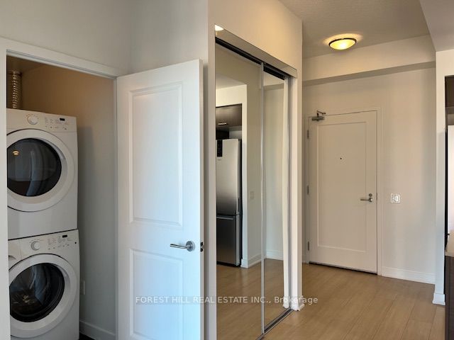 320 Tweedsmuir Ave, #1203