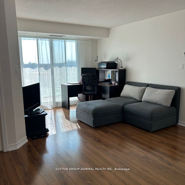 920 Sheppard Ave W, #605