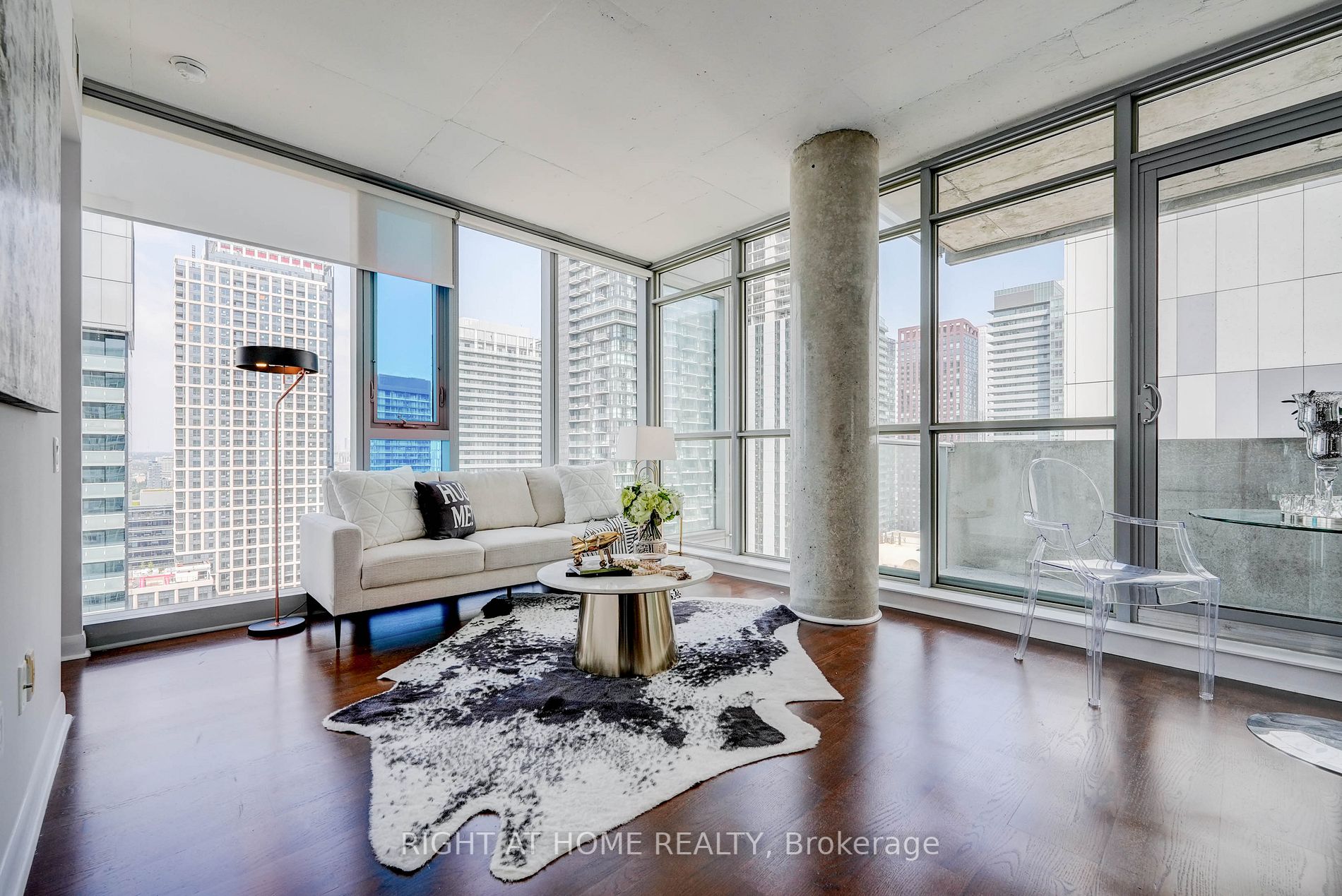 375 King St W, #3007