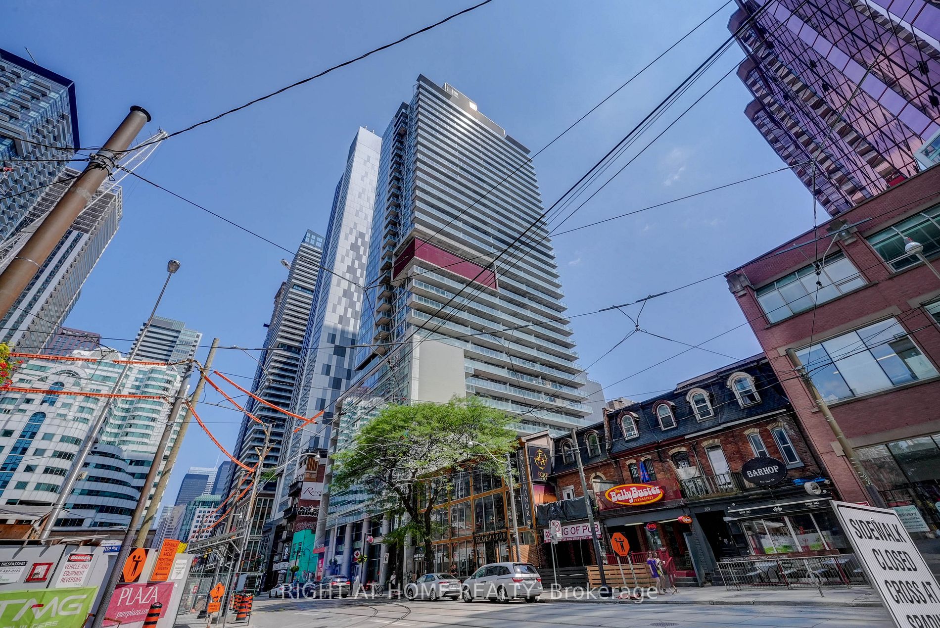 375 King St W, #3007