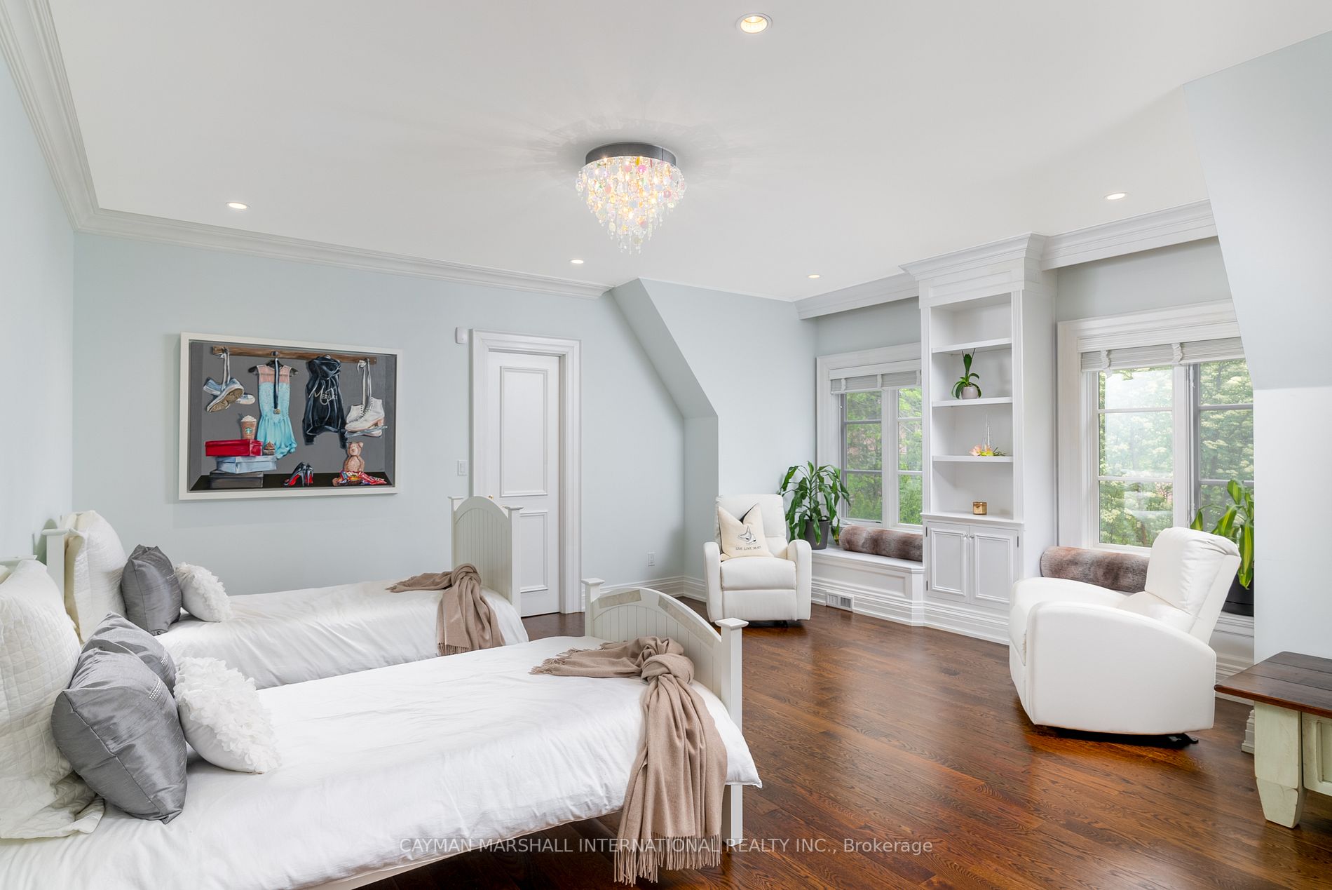 21 Wimpole Dr