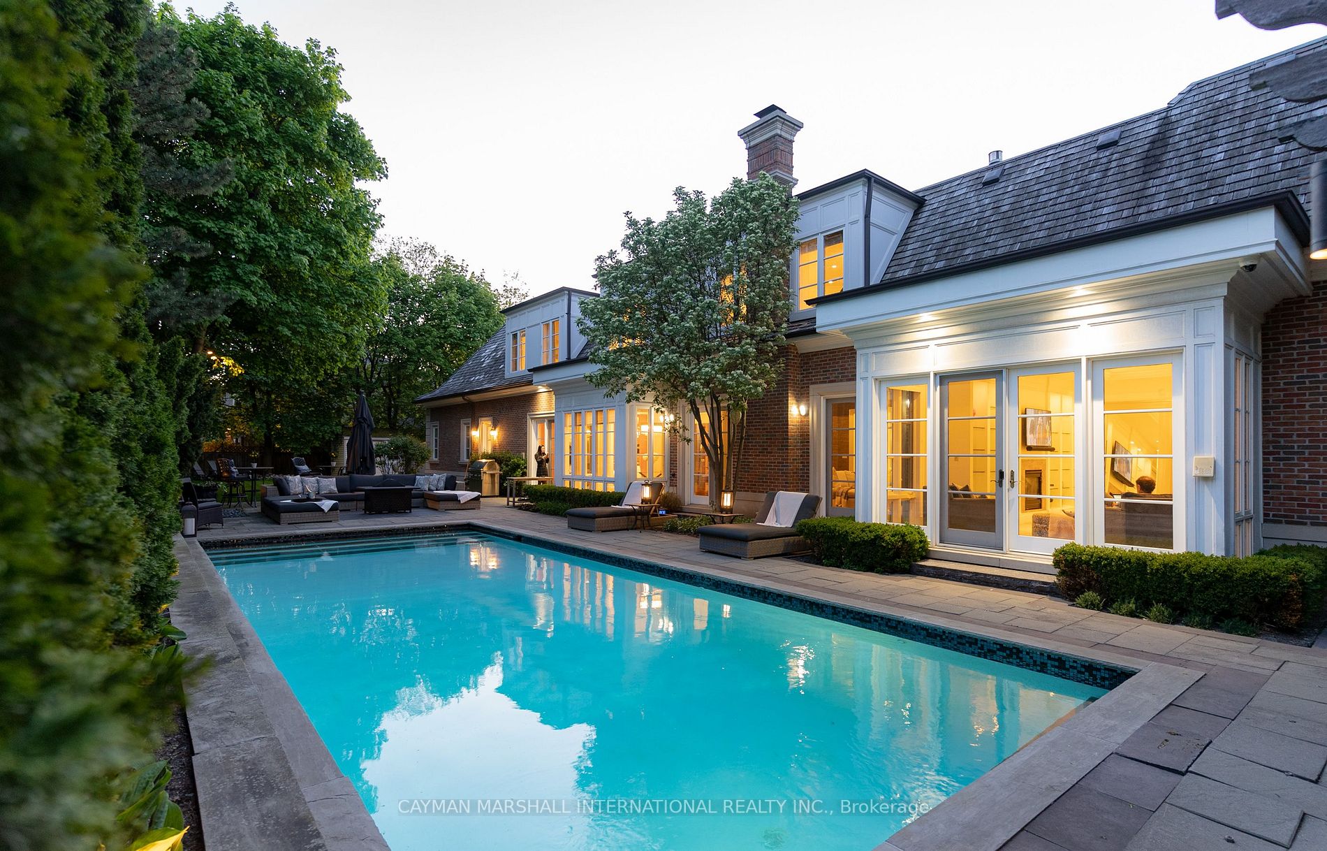 21 Wimpole Dr