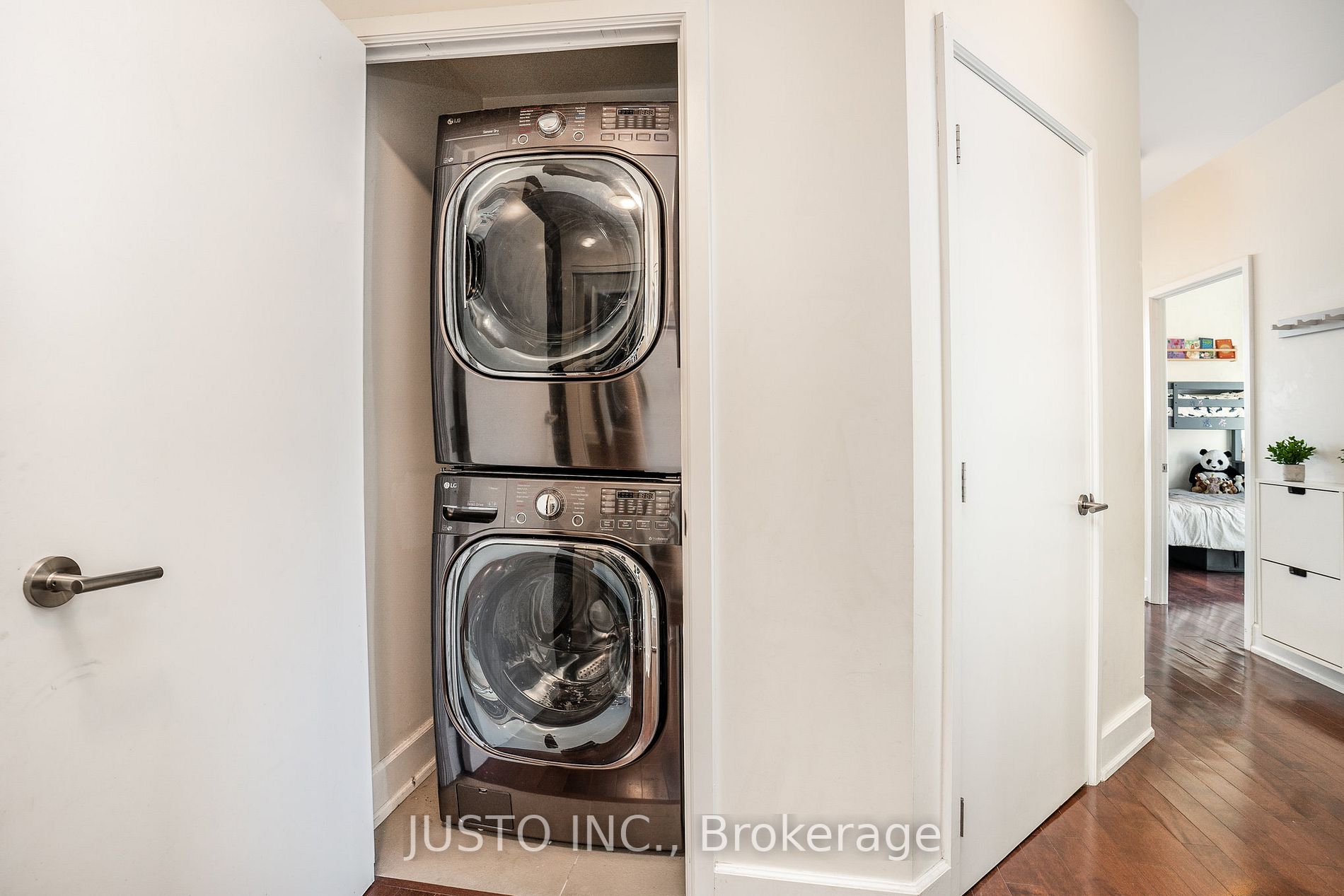 676 Sheppard Ave E, #608