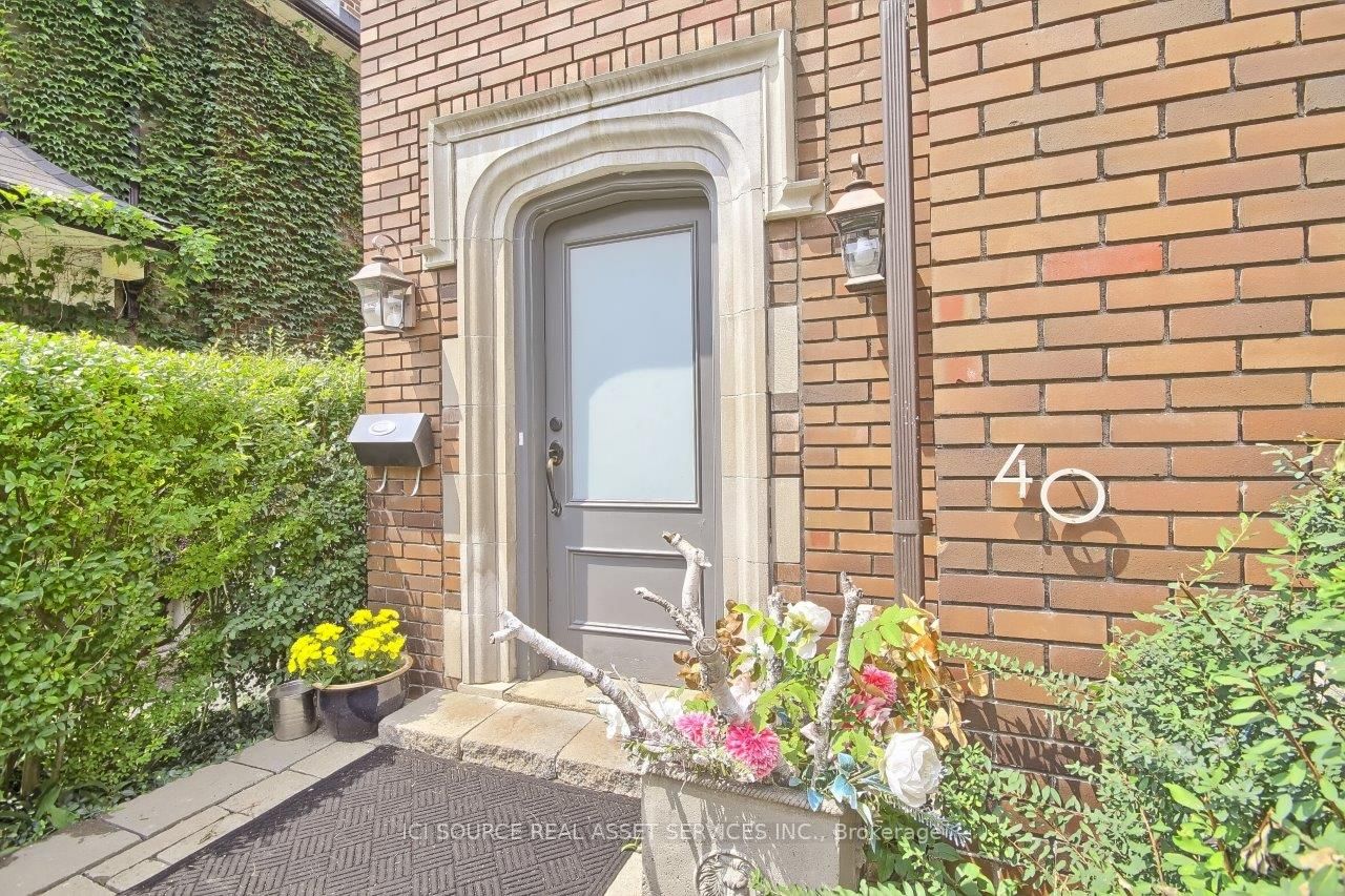 40 Whitehall Road