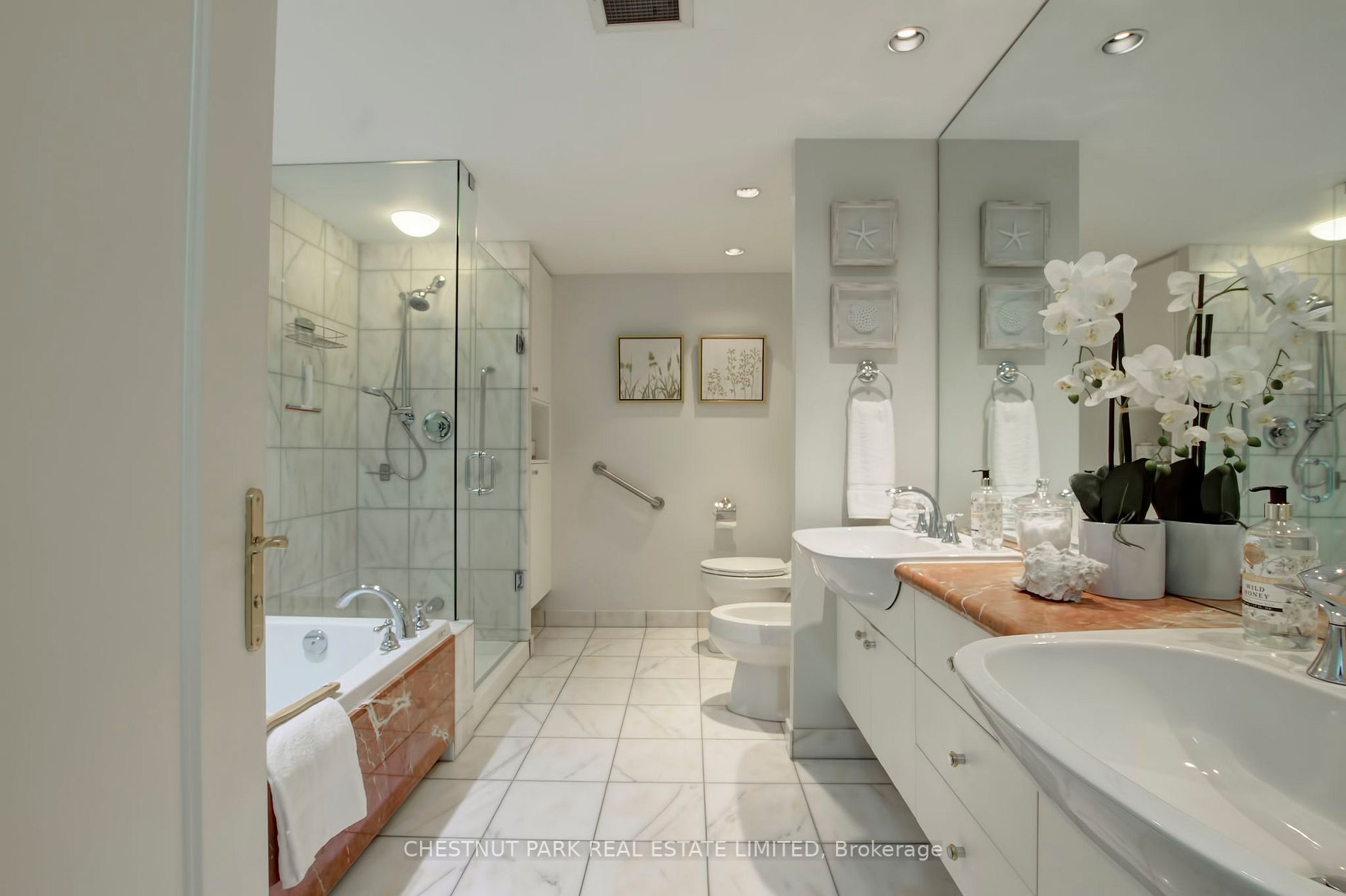 2727 Yonge St, #403